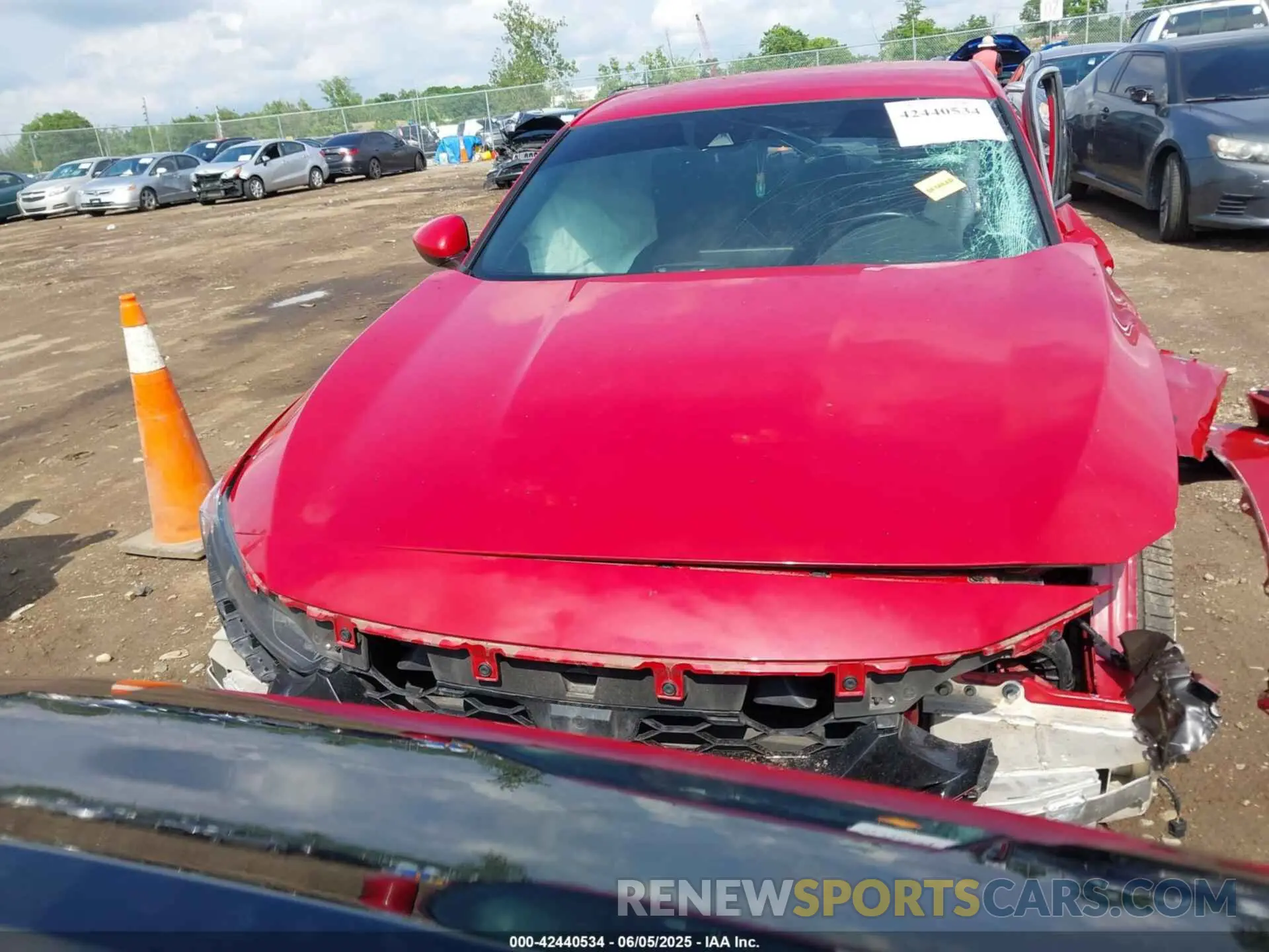 13 Photograph of a damaged car 1HGCV1F38KA039567 HONDA ACCORD 2019