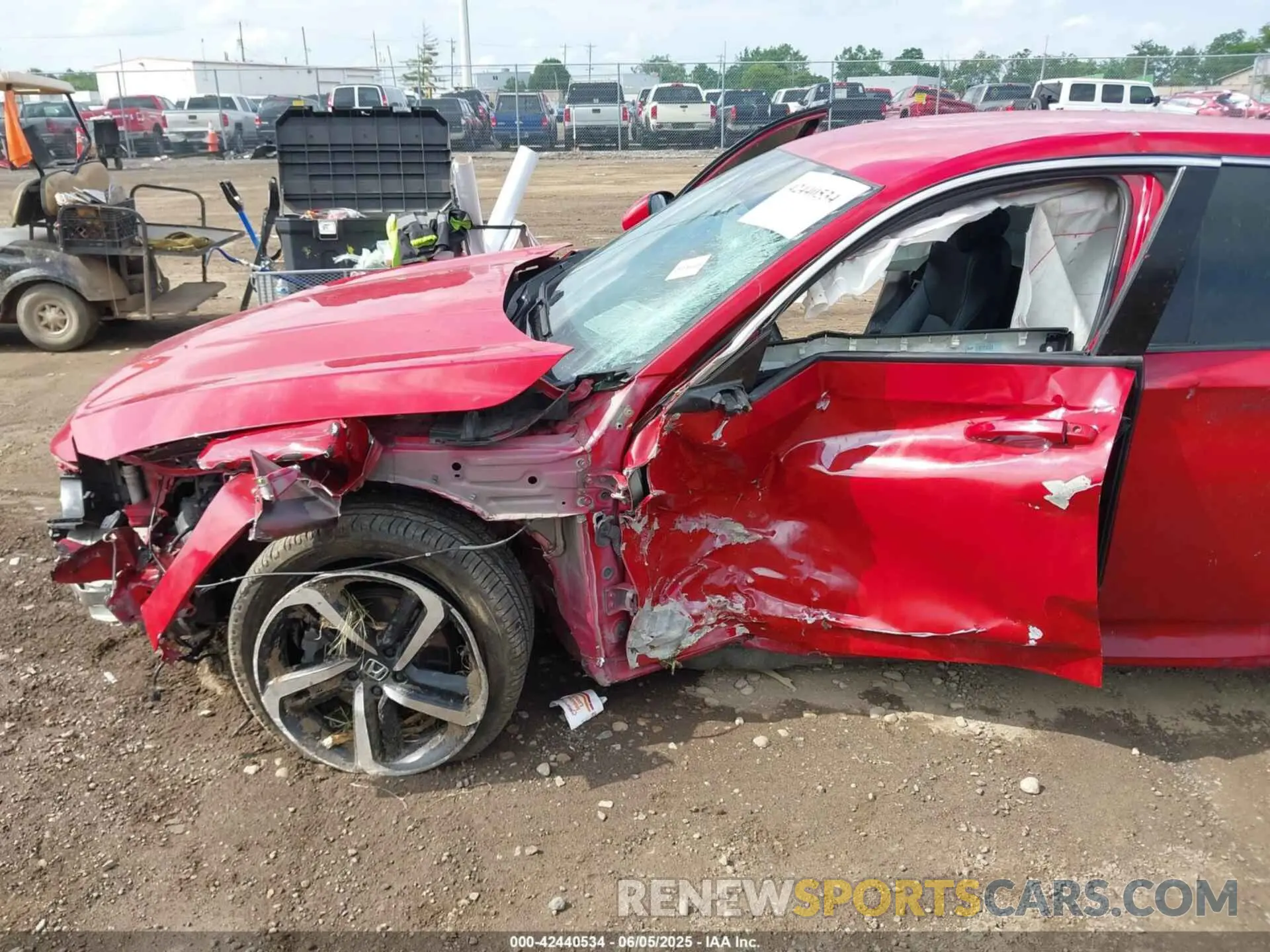 6 Photograph of a damaged car 1HGCV1F38KA039567 HONDA ACCORD 2019
