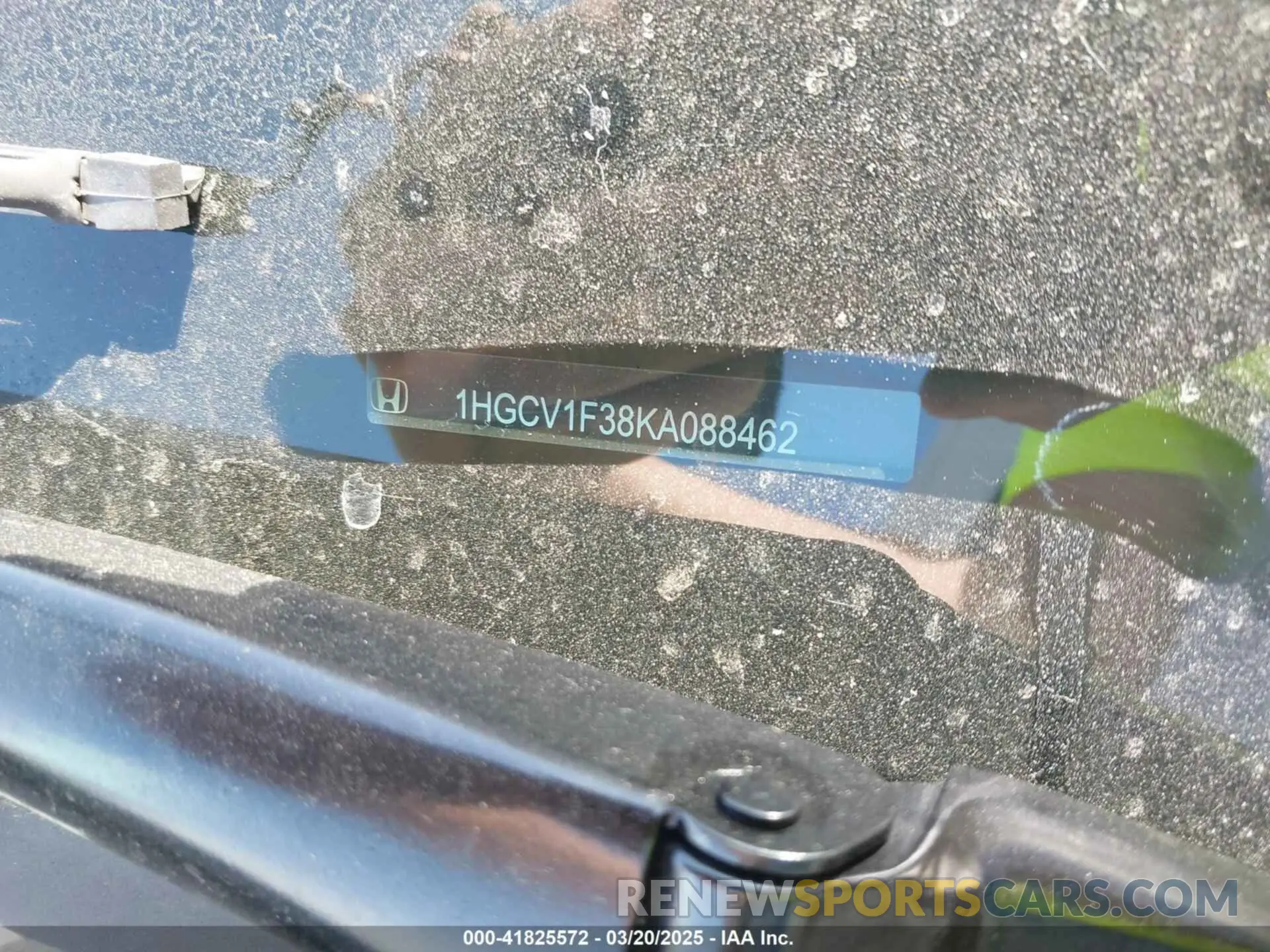9 Photograph of a damaged car 1HGCV1F38KA088462 HONDA ACCORD 2019