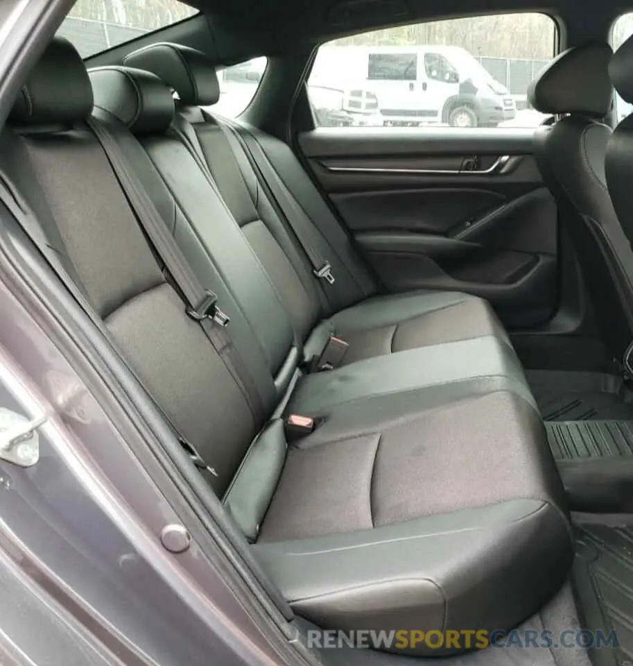 10 Photograph of a damaged car 1HGCV1F38KA113456 HONDA ACCORD 2019