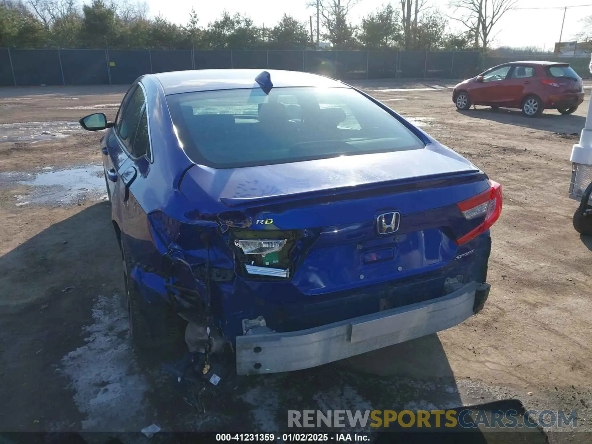 3 Фотография поврежденного автомобиля 1HGCV1F39KA007131 HONDA ACCORD 2019