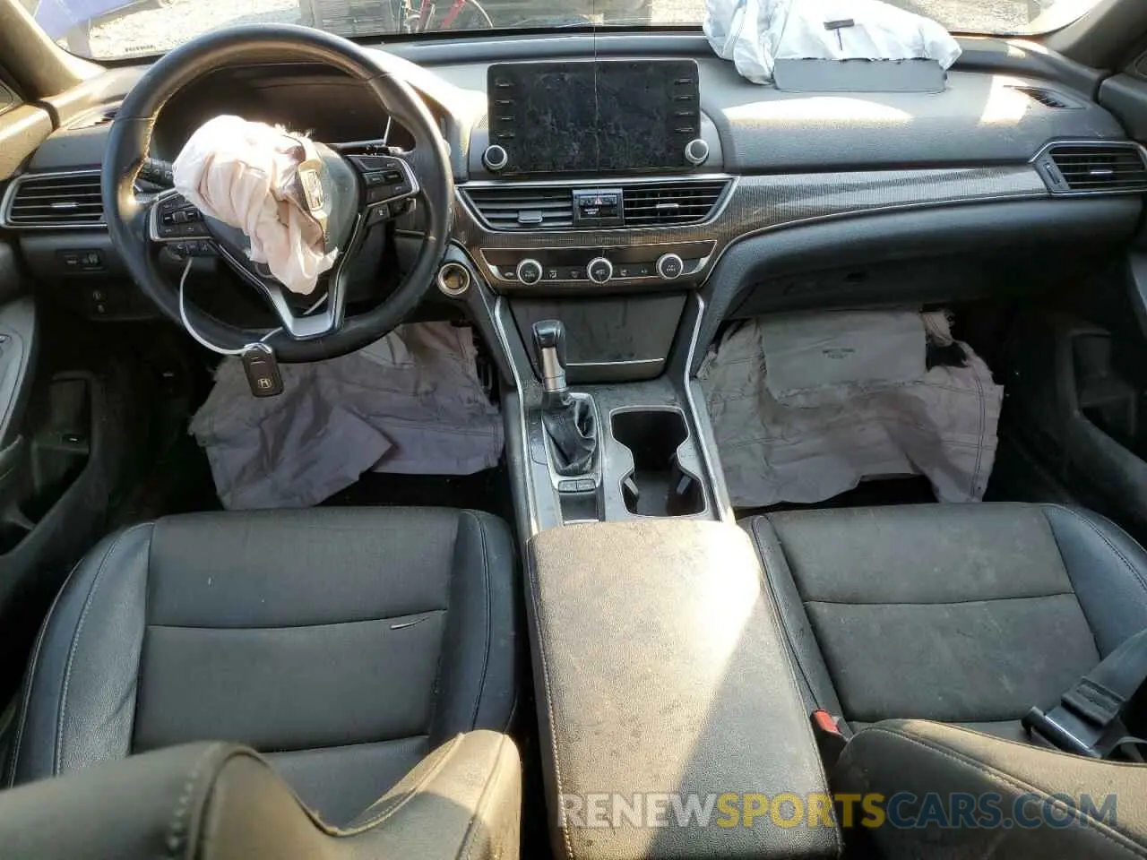 8 Photograph of a damaged car 1HGCV1F39KA043904 HONDA ACCORD 2019