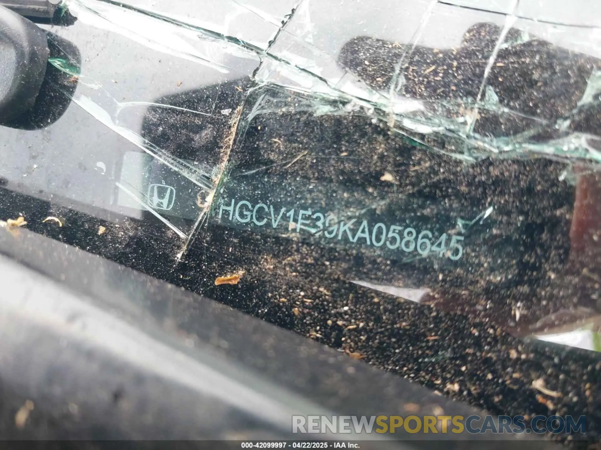 9 Фотография поврежденного автомобиля 1HGCV1F39KA058645 HONDA ACCORD 2019