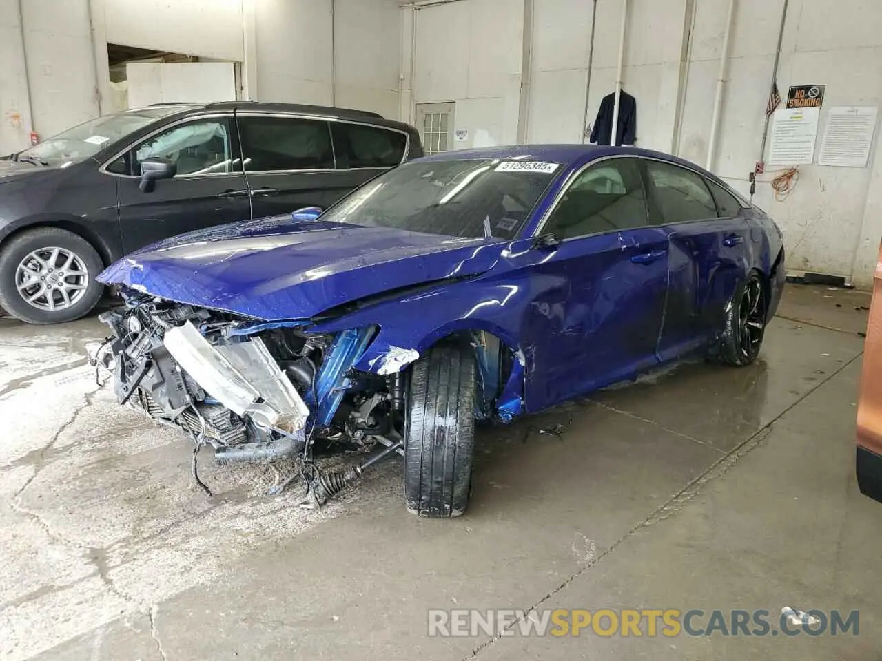 1 Фотография поврежденного автомобиля 1HGCV1F39KA078376 HONDA ACCORD 2019