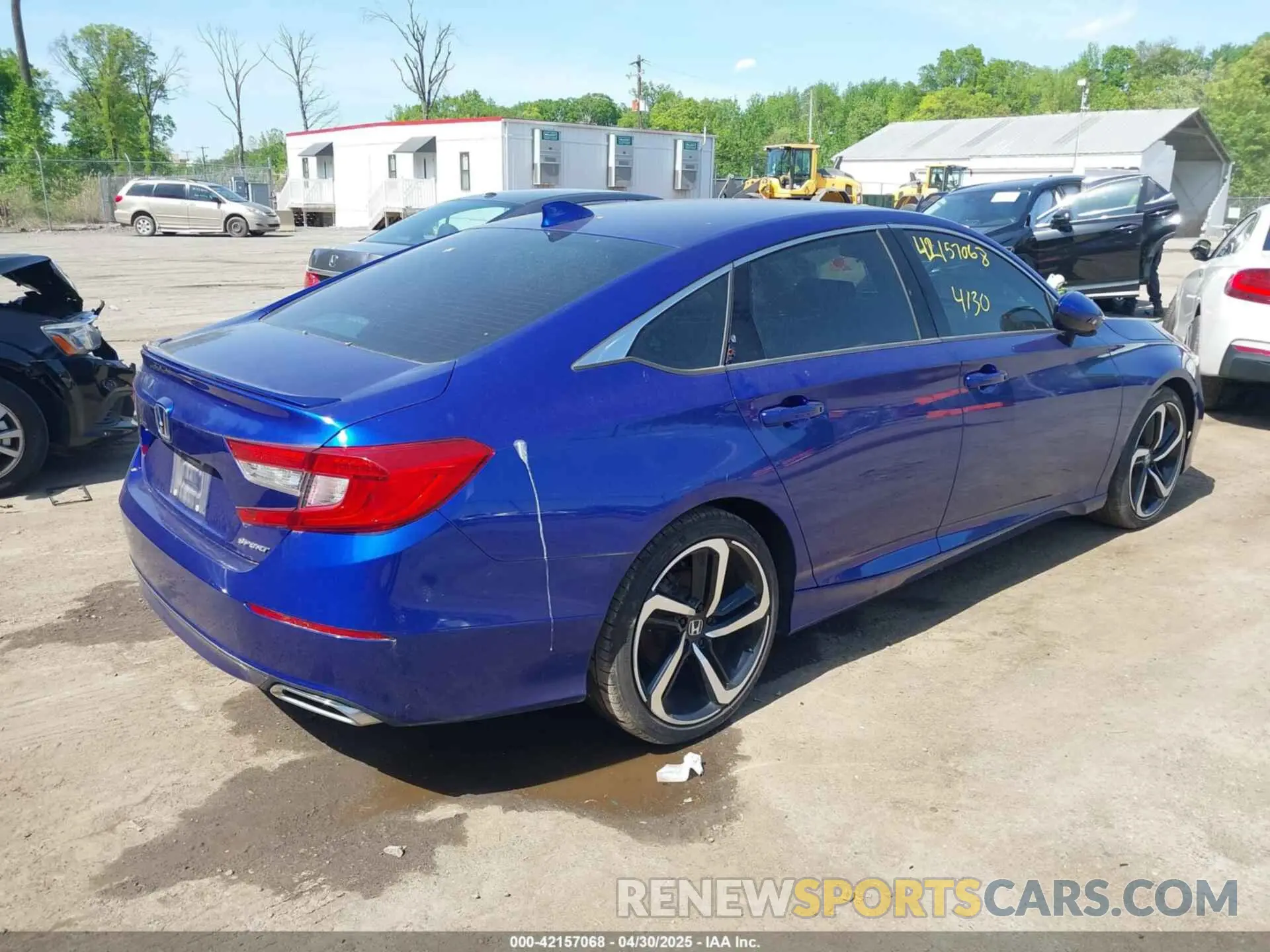 4 Фотография поврежденного автомобиля 1HGCV1F39KA153853 HONDA ACCORD 2019