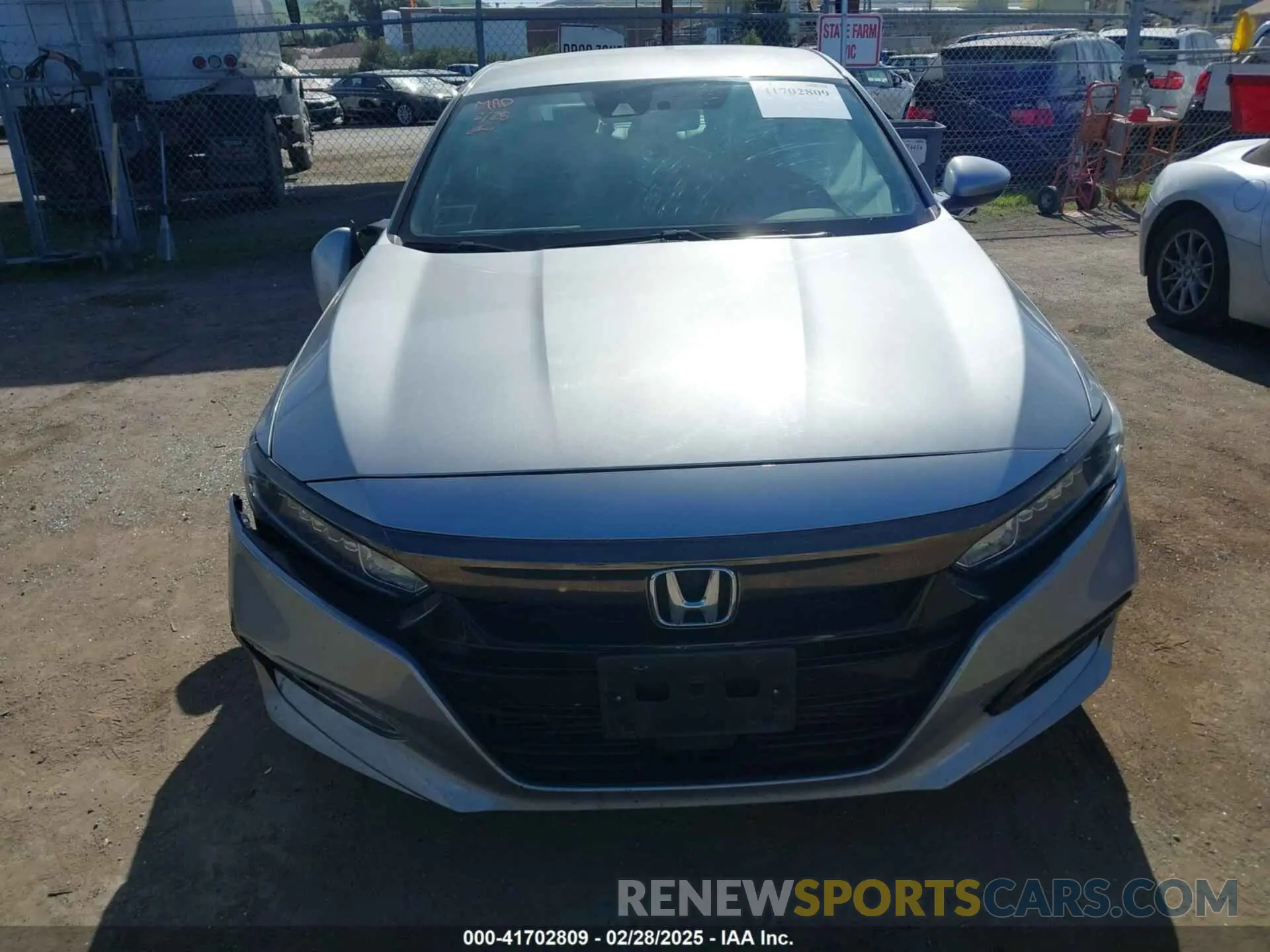 12 Фотография поврежденного автомобиля 1HGCV1F3XKA006554 HONDA ACCORD 2019