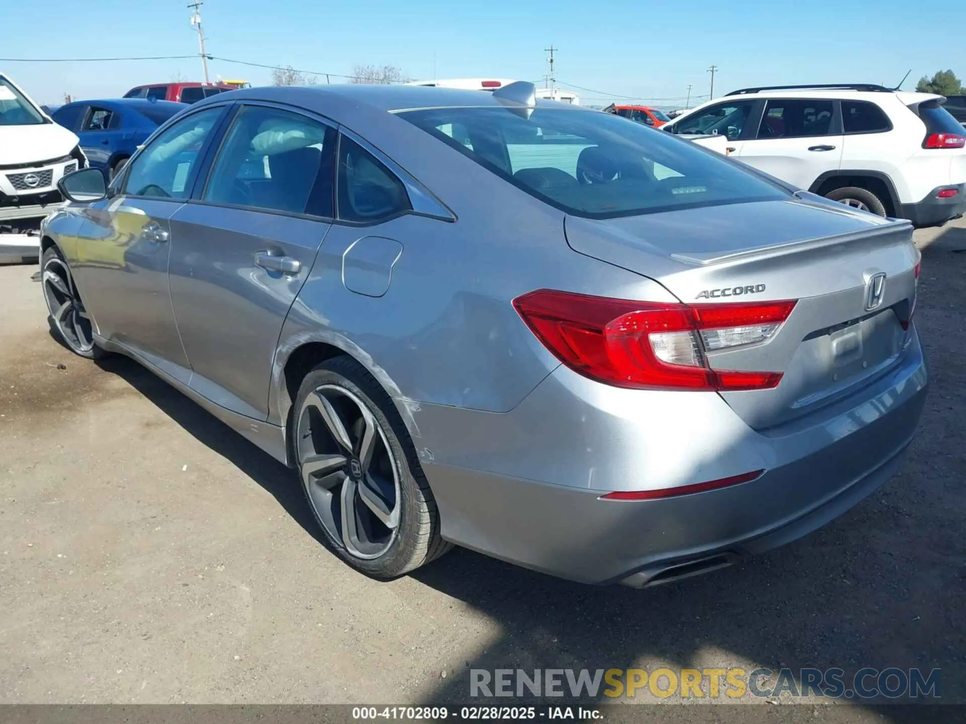 3 Фотография поврежденного автомобиля 1HGCV1F3XKA006554 HONDA ACCORD 2019