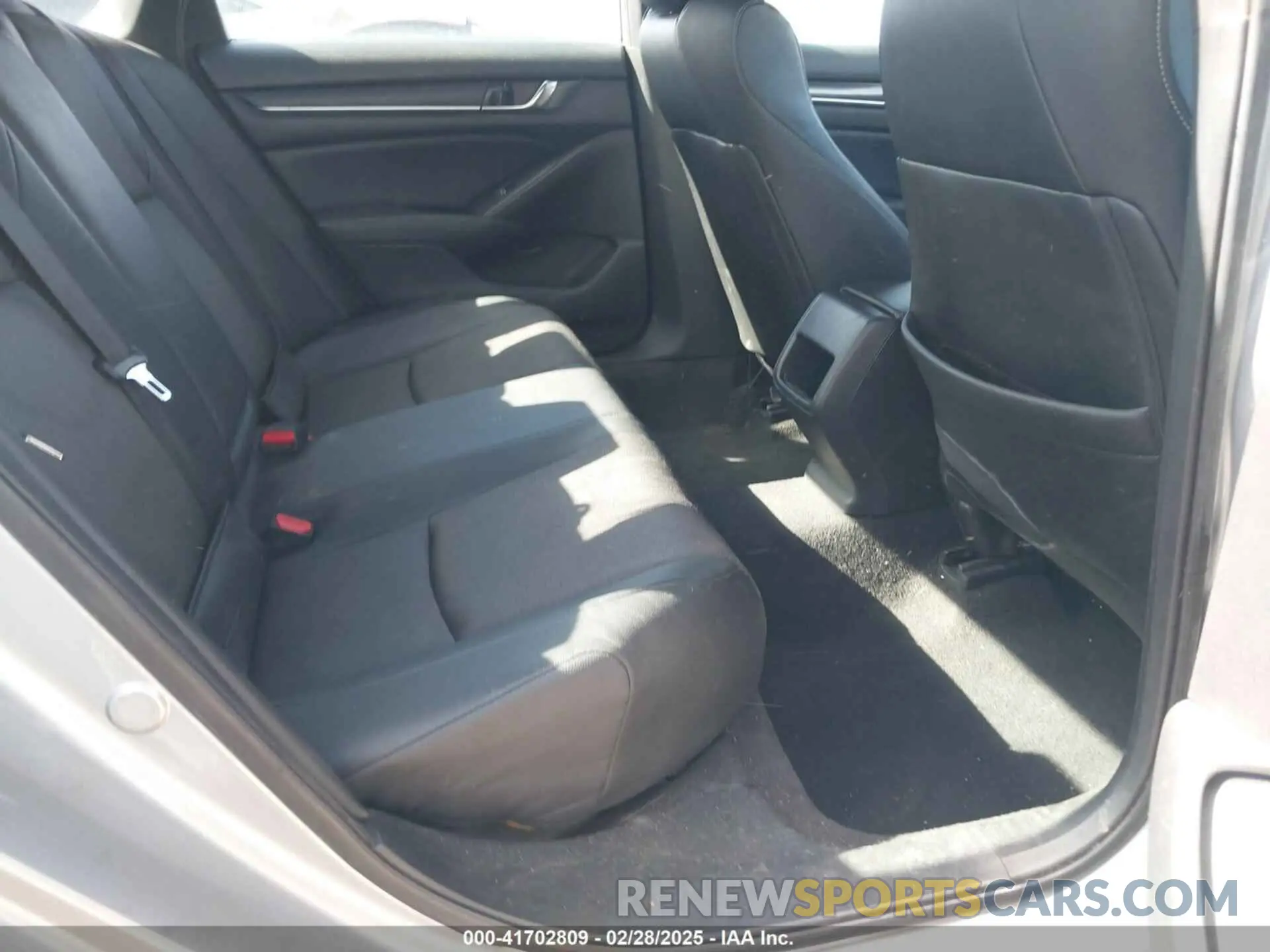 8 Фотография поврежденного автомобиля 1HGCV1F3XKA006554 HONDA ACCORD 2019