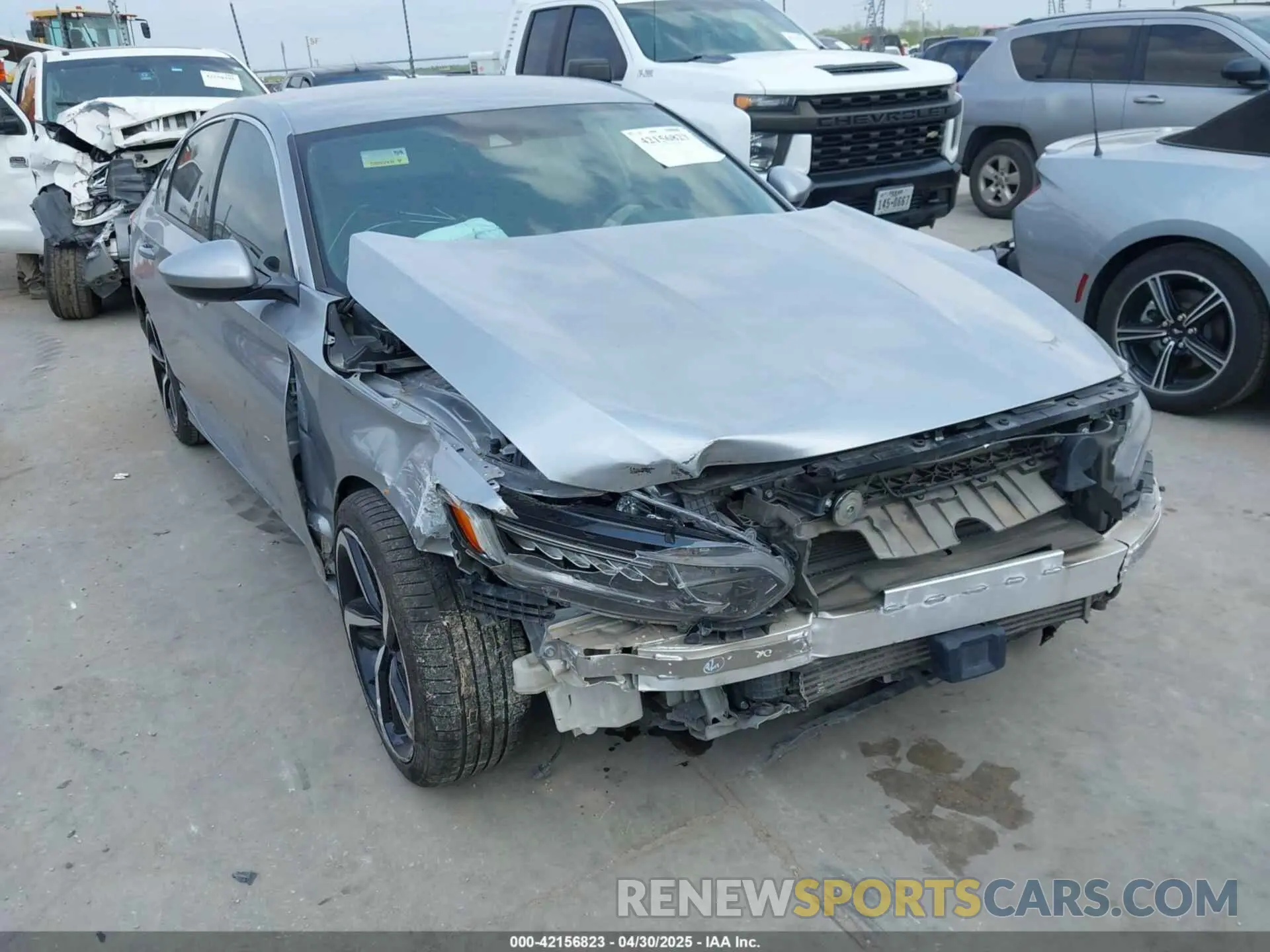 1 Фотография поврежденного автомобиля 1HGCV1F3XKA016565 HONDA ACCORD 2019