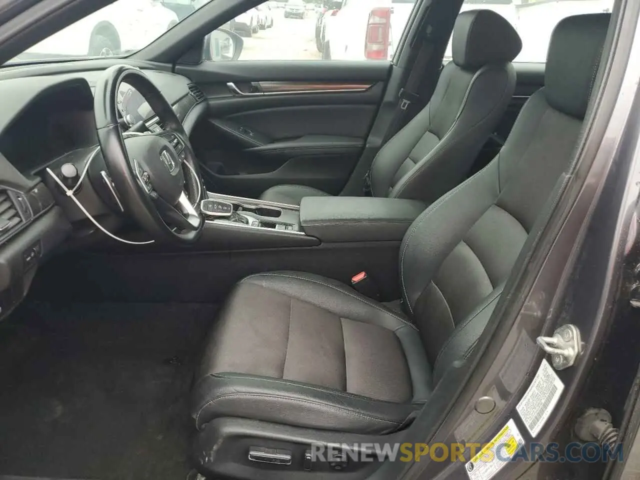 5 Photograph of a damaged car 1HGCV1F3XKA091086 HONDA ACCORD 2019