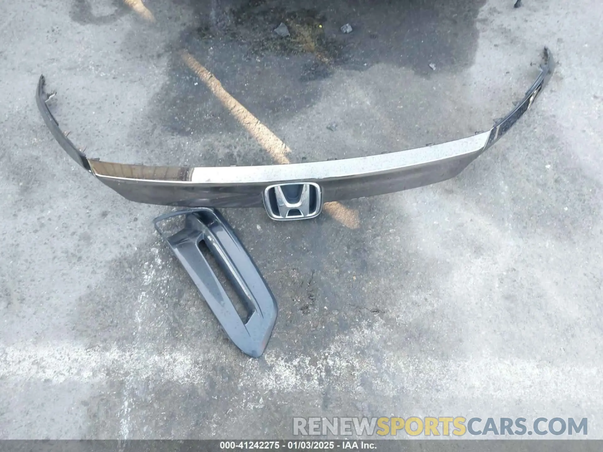 12 Фотография поврежденного автомобиля 1HGCV1F3XKA142599 HONDA ACCORD 2019