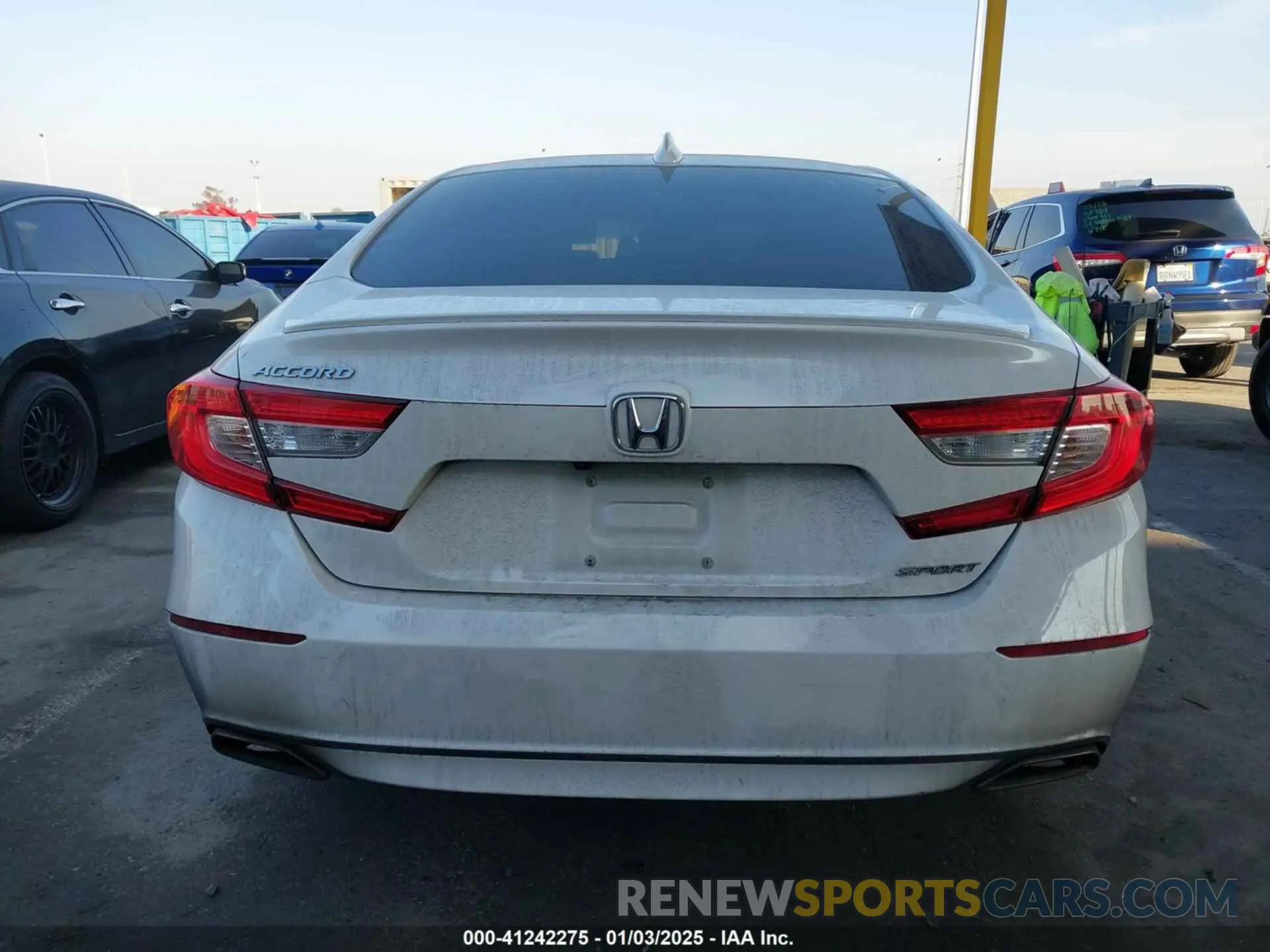 17 Фотография поврежденного автомобиля 1HGCV1F3XKA142599 HONDA ACCORD 2019