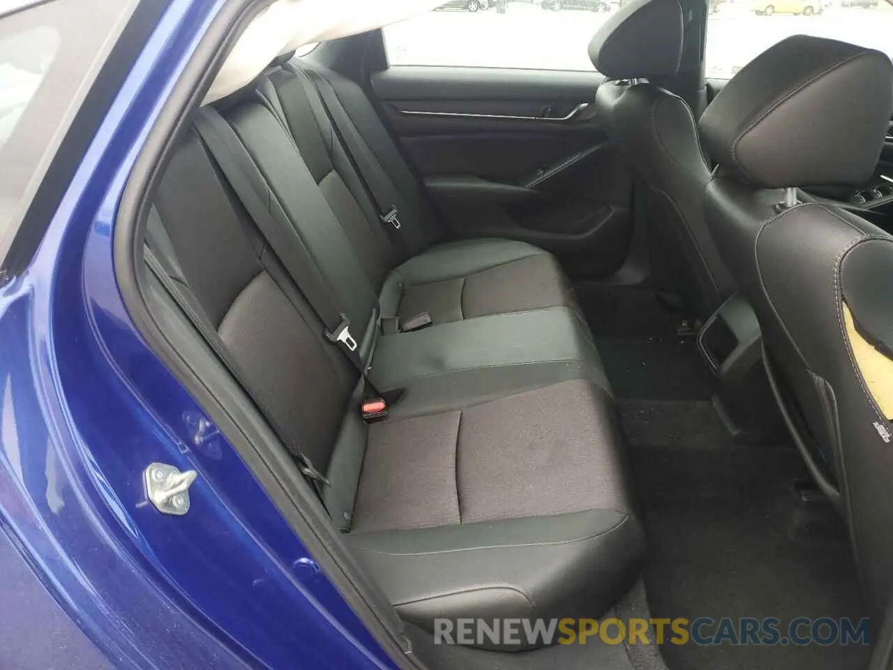 10 Photograph of a damaged car 1HGCV1F3XKA153764 HONDA ACCORD 2019