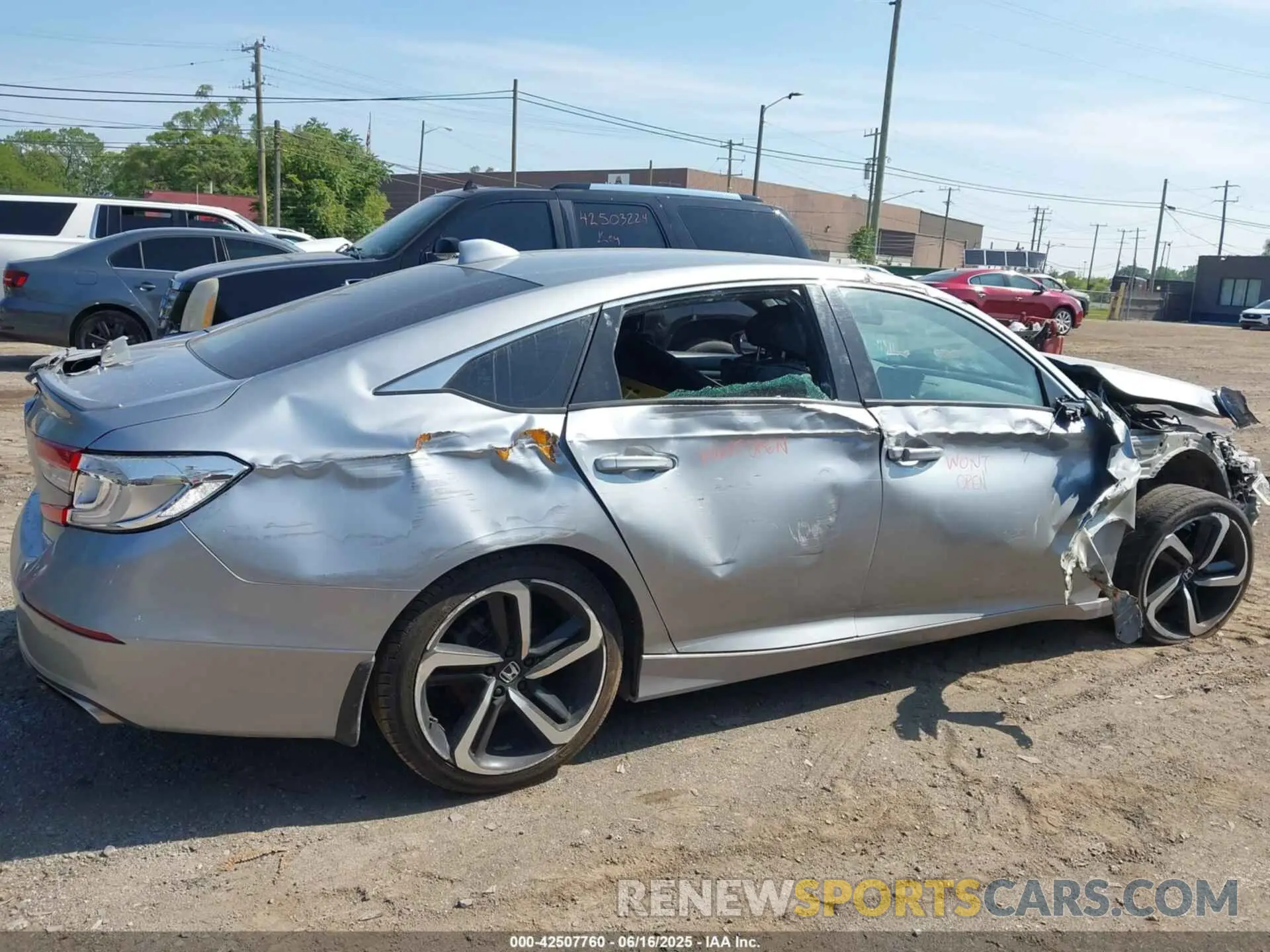 13 Фотография поврежденного автомобиля 1HGCV1F3XKA176235 HONDA ACCORD 2019