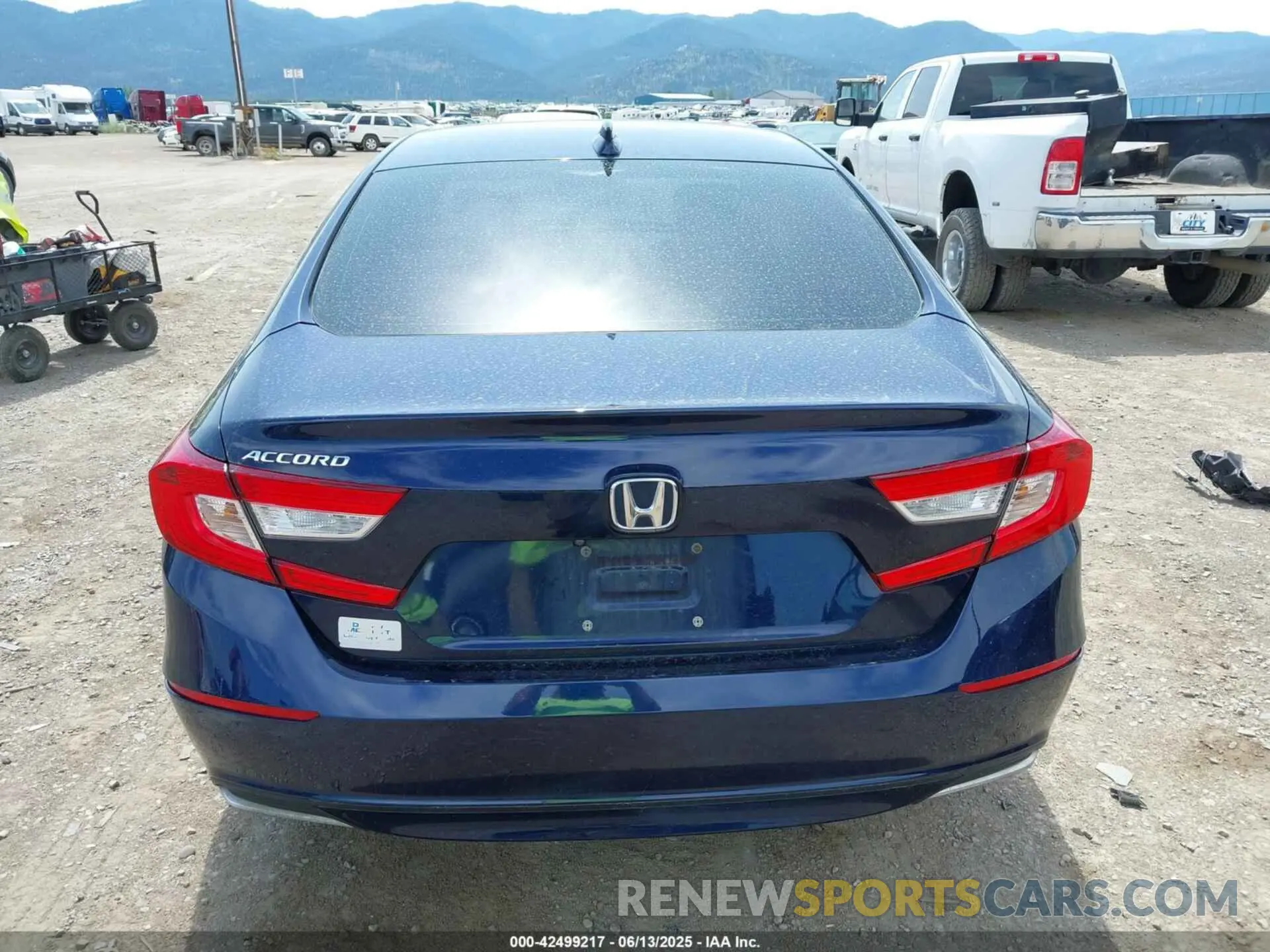 17 Фотография поврежденного автомобиля 1HGCV1F41KA055764 HONDA ACCORD 2019