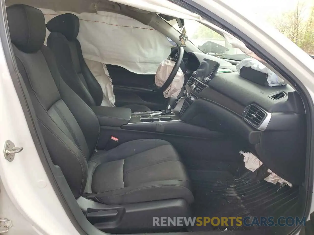 7 Photograph of a damaged car 1HGCV1F42KA046409 HONDA ACCORD 2019