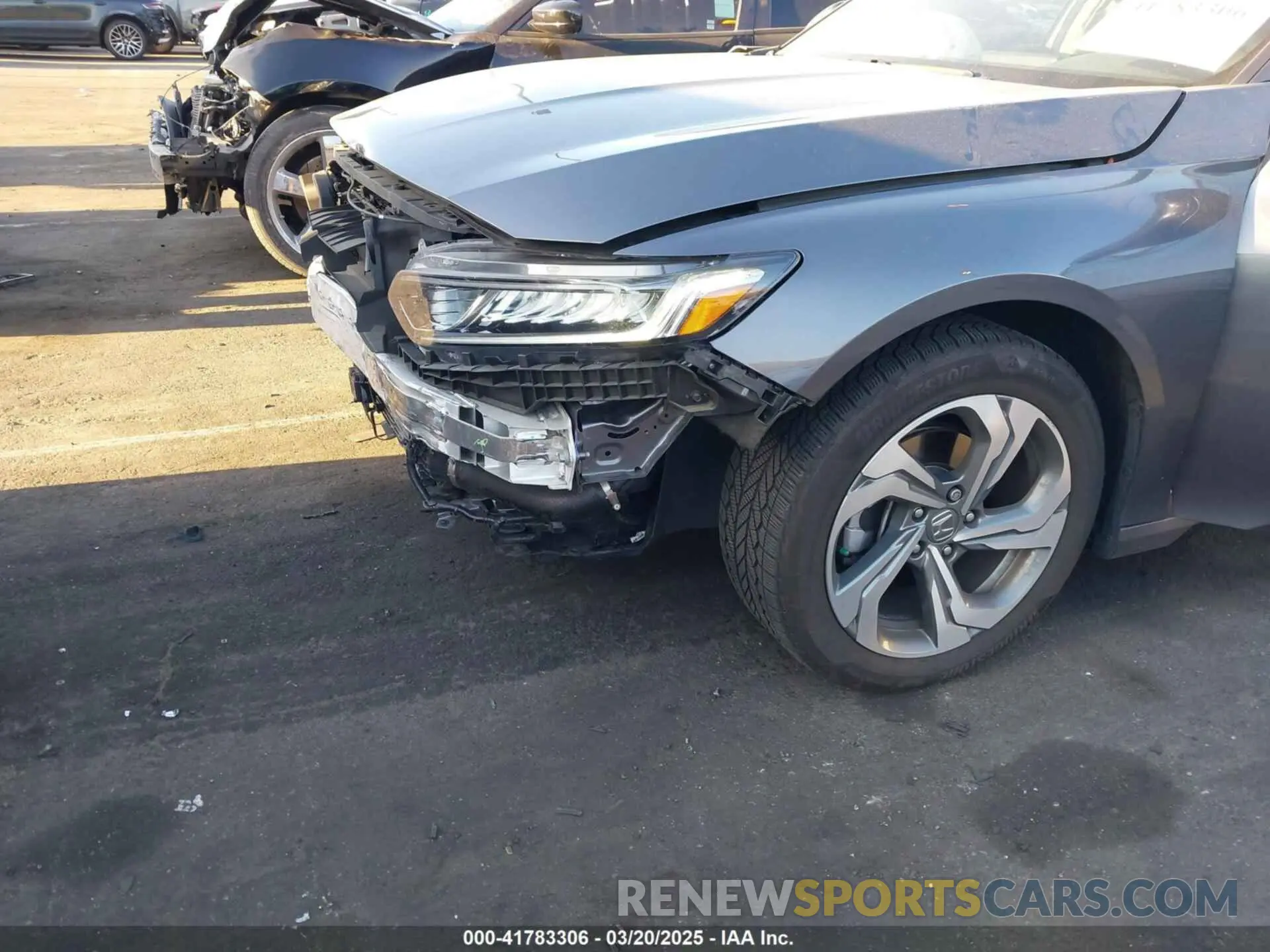 12 Фотография поврежденного автомобиля 1HGCV1F42KA093293 HONDA ACCORD 2019