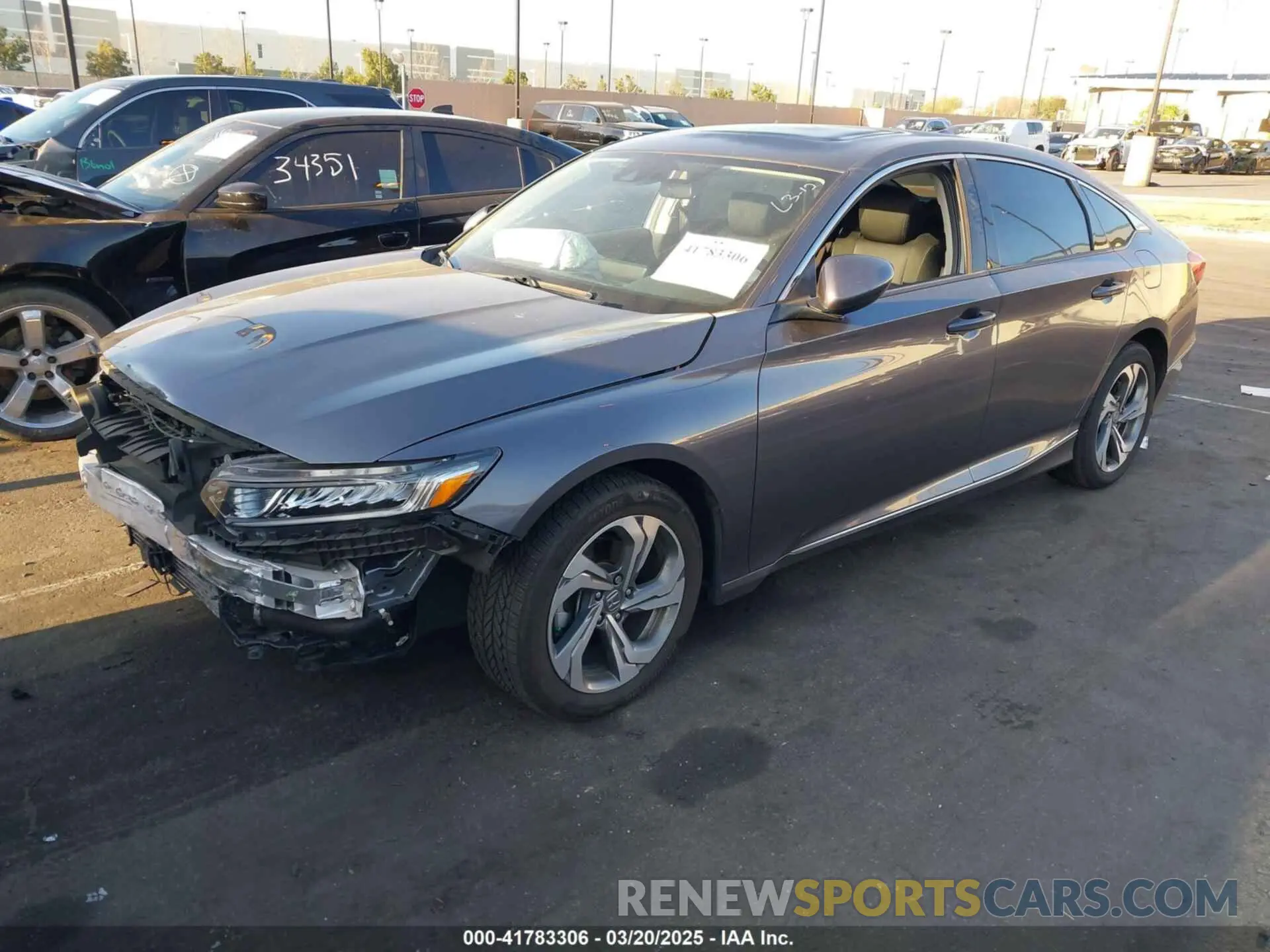 2 Фотография поврежденного автомобиля 1HGCV1F42KA093293 HONDA ACCORD 2019