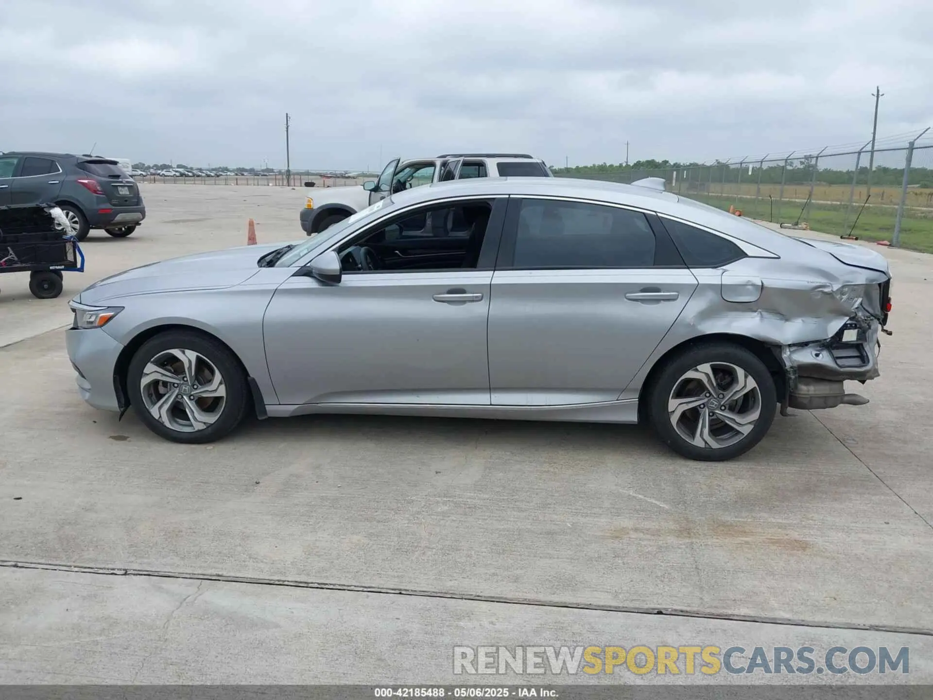 14 Photograph of a damaged car 1HGCV1F42KA095741 HONDA ACCORD 2019