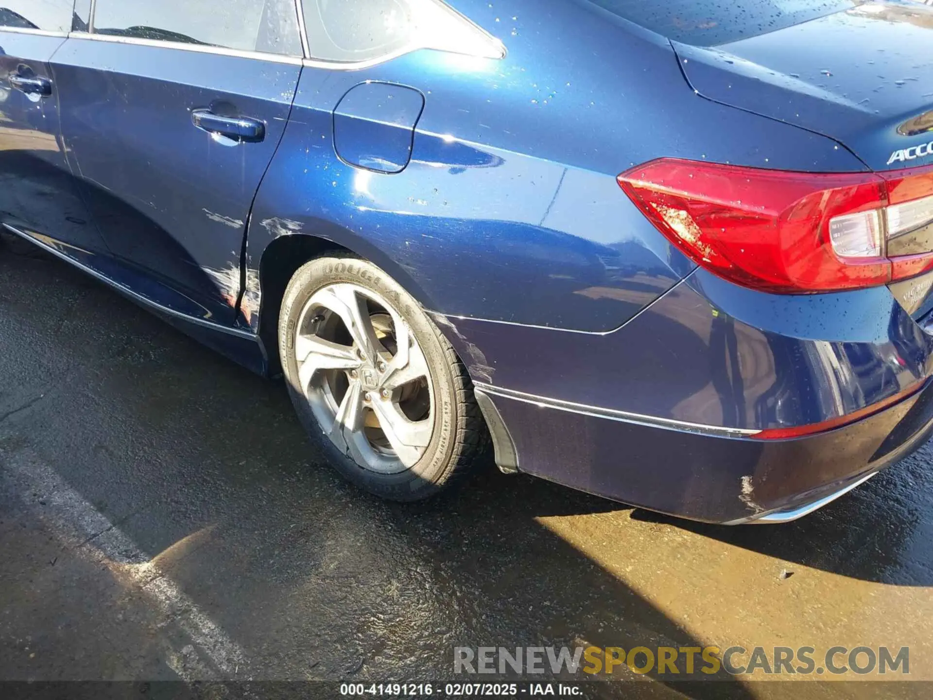 17 Фотография поврежденного автомобиля 1HGCV1F42KA134392 HONDA ACCORD 2019