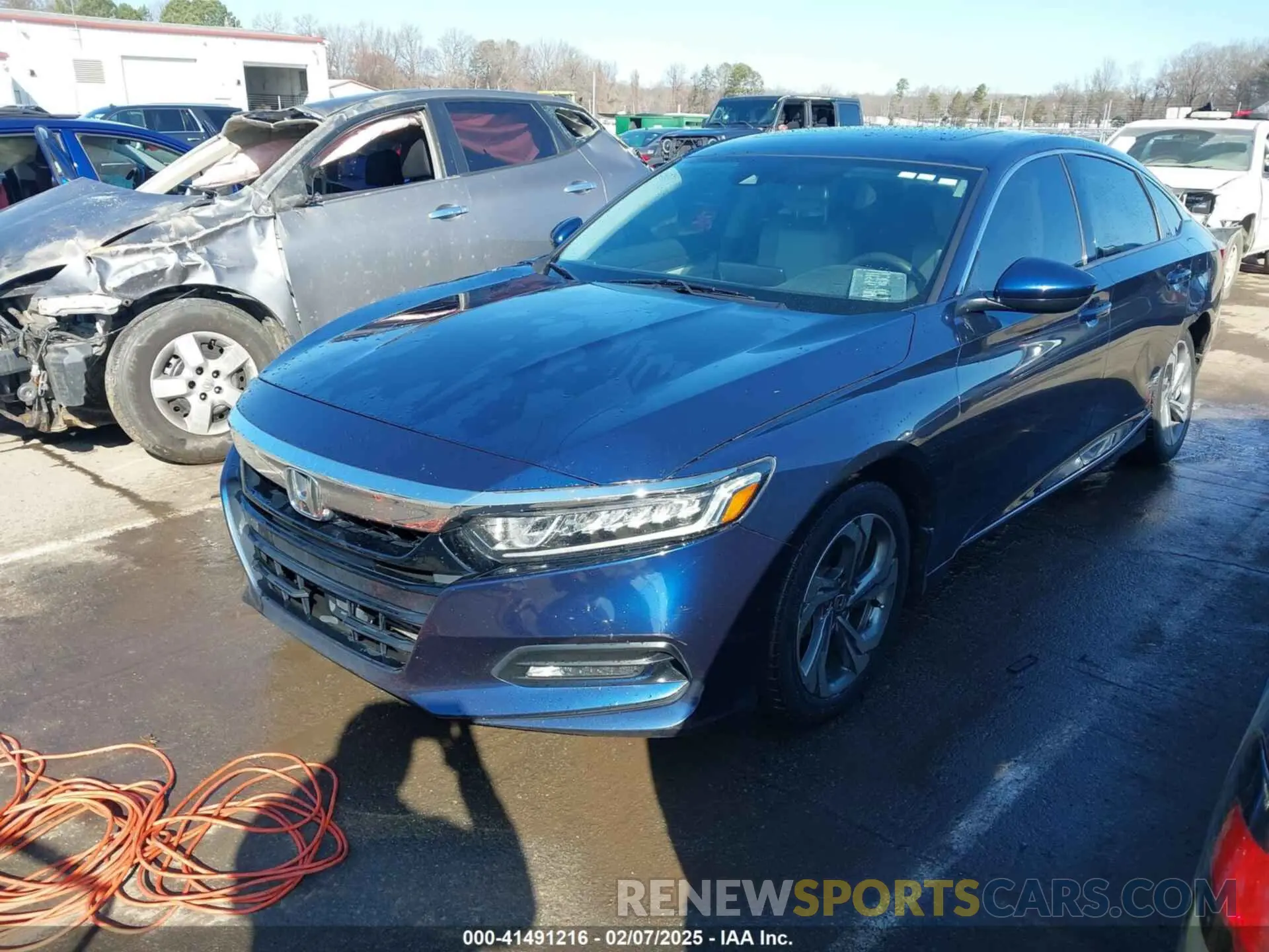 2 Фотография поврежденного автомобиля 1HGCV1F42KA134392 HONDA ACCORD 2019