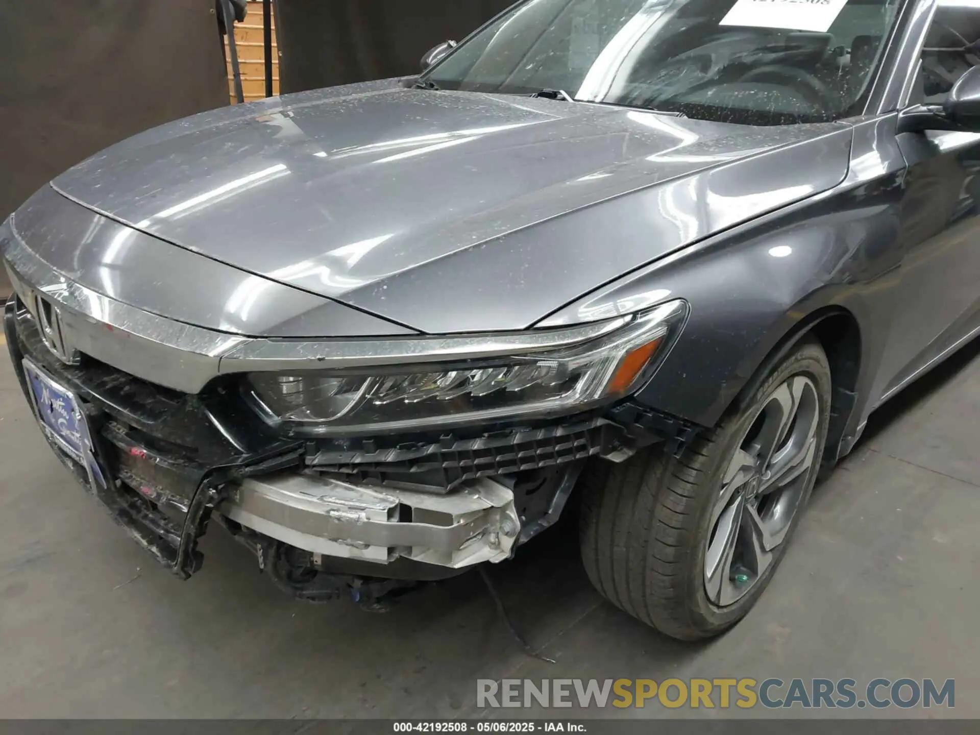 6 Photograph of a damaged car 1HGCV1F44KA150237 HONDA ACCORD 2019