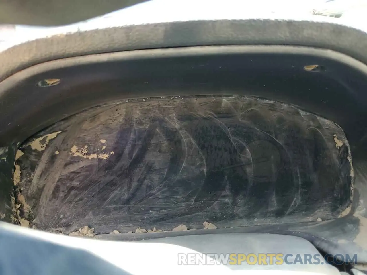 9 Photograph of a damaged car 1HGCV1F45KA052379 HONDA ACCORD 2019