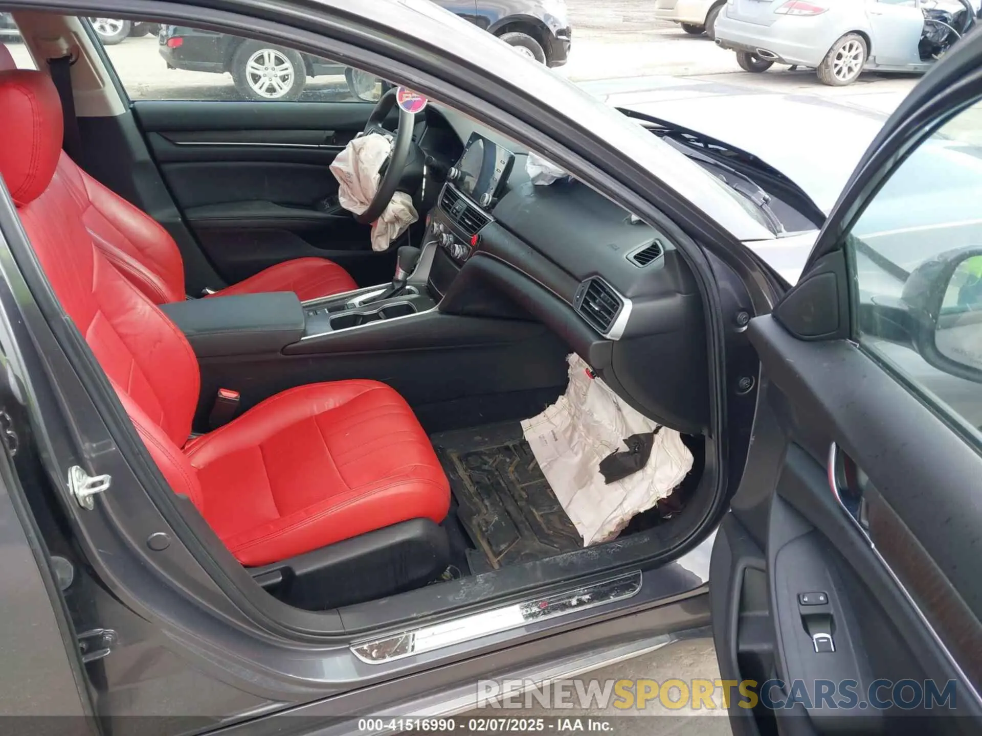 5 Photograph of a damaged car 1HGCV1F45KA072888 HONDA ACCORD 2019