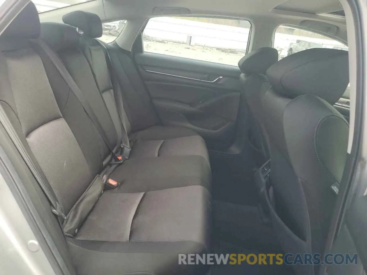 10 Photograph of a damaged car 1HGCV1F46KA071491 HONDA ACCORD 2019