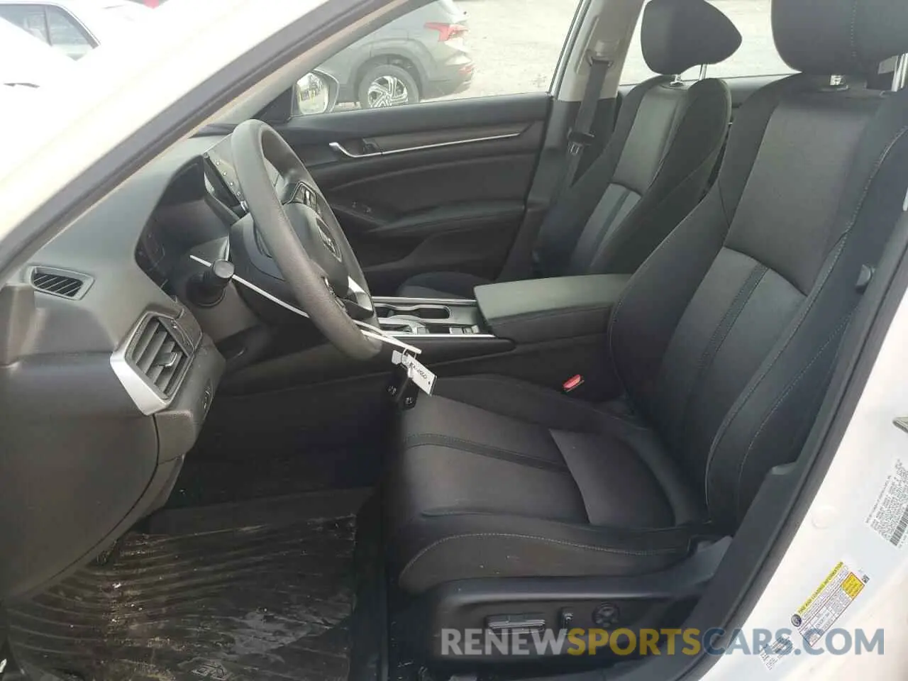 7 Photograph of a damaged car 1HGCV1F47KA111514 HONDA ACCORD 2019