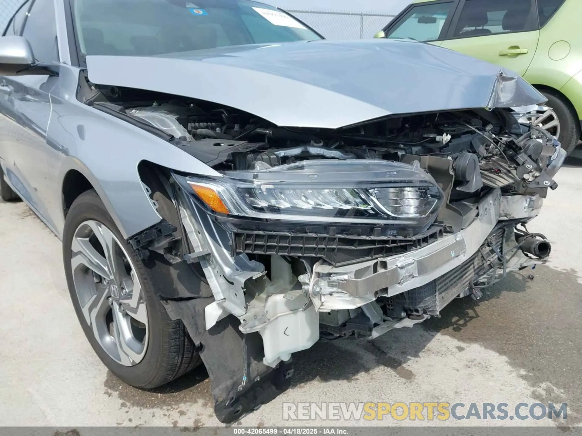 18 Фотография поврежденного автомобиля 1HGCV1F47KA133206 HONDA ACCORD 2019