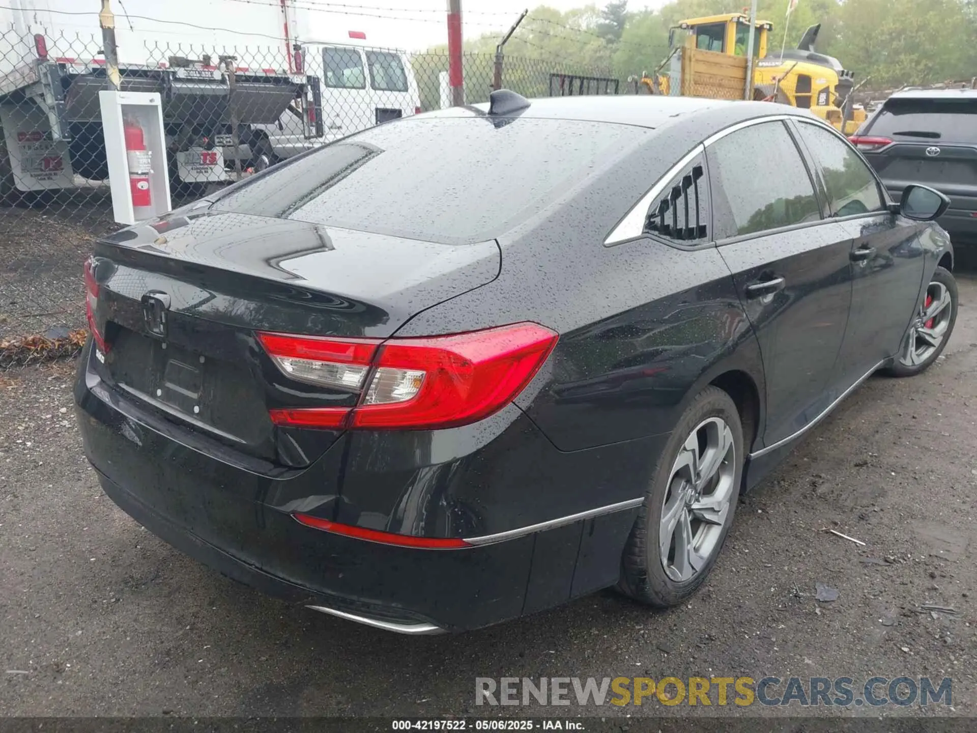 4 Фотография поврежденного автомобиля 1HGCV1F49KA025735 HONDA ACCORD 2019