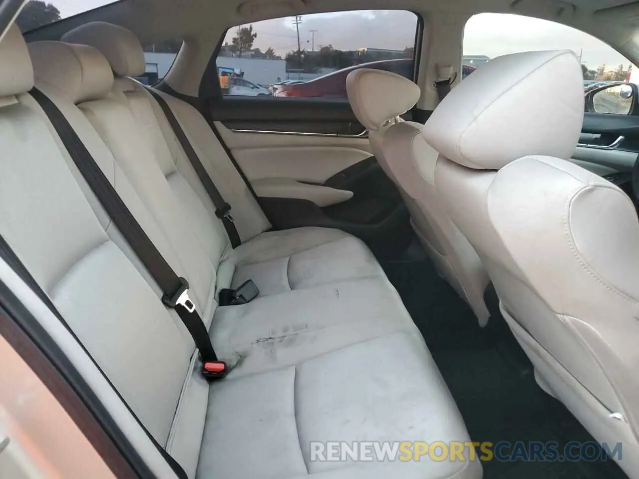 10 Photograph of a damaged car 1HGCV1F49KA070254 HONDA ACCORD 2019