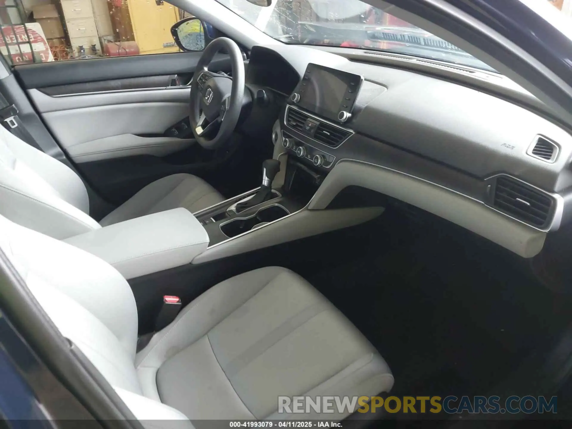 5 Фотография поврежденного автомобиля 1HGCV1F49KA134390 HONDA ACCORD 2019