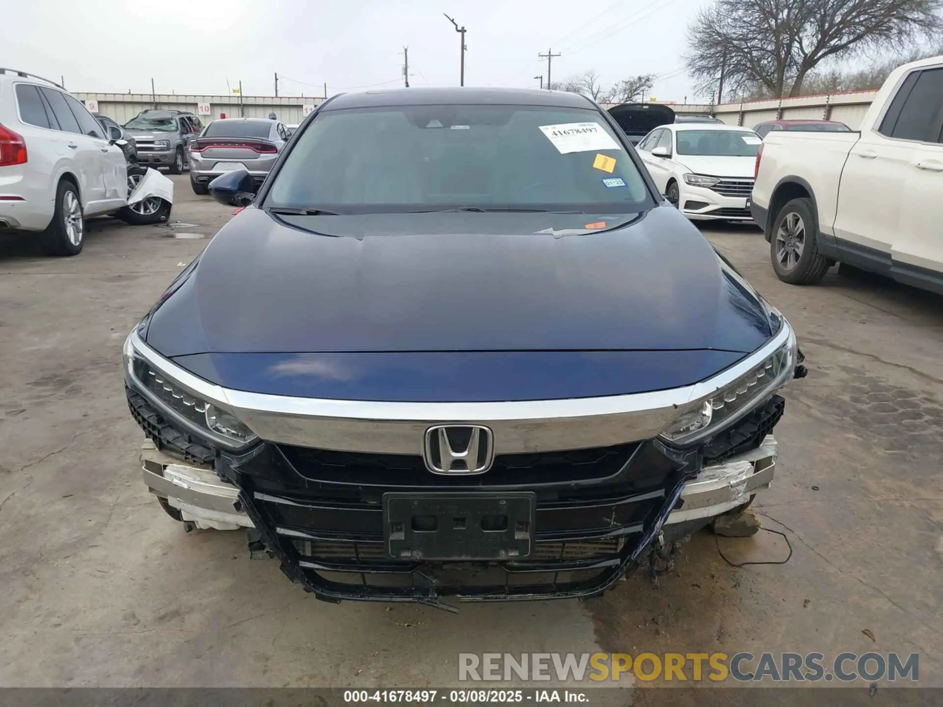 12 Фотография поврежденного автомобиля 1HGCV1F4XKA035383 HONDA ACCORD 2019