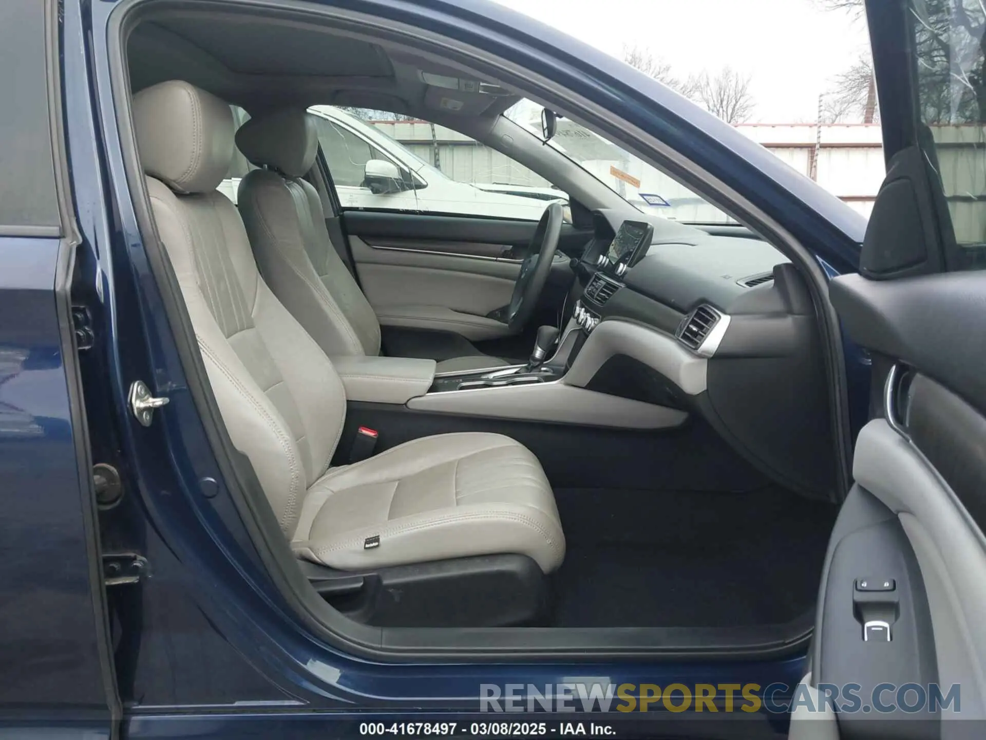 5 Фотография поврежденного автомобиля 1HGCV1F4XKA035383 HONDA ACCORD 2019