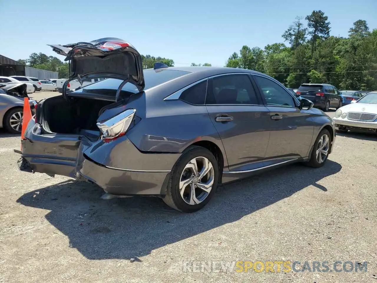 3 Photograph of a damaged car 1HGCV1F50KA065405 HONDA ACCORD 2019