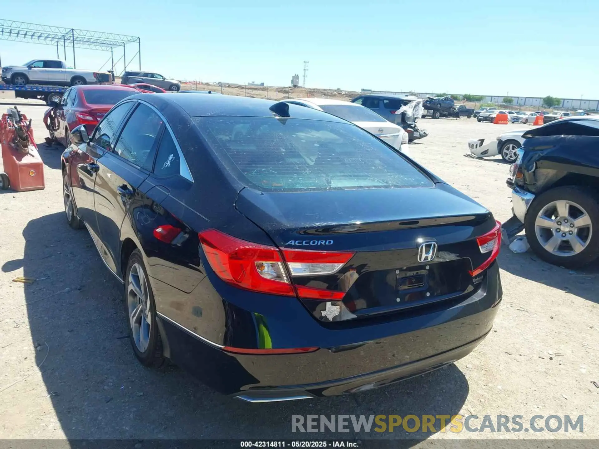 3 Photograph of a damaged car 1HGCV1F50KA128387 HONDA ACCORD 2019
