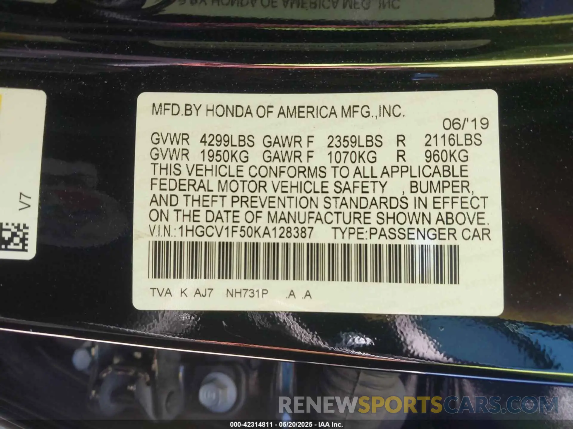 9 Photograph of a damaged car 1HGCV1F50KA128387 HONDA ACCORD 2019
