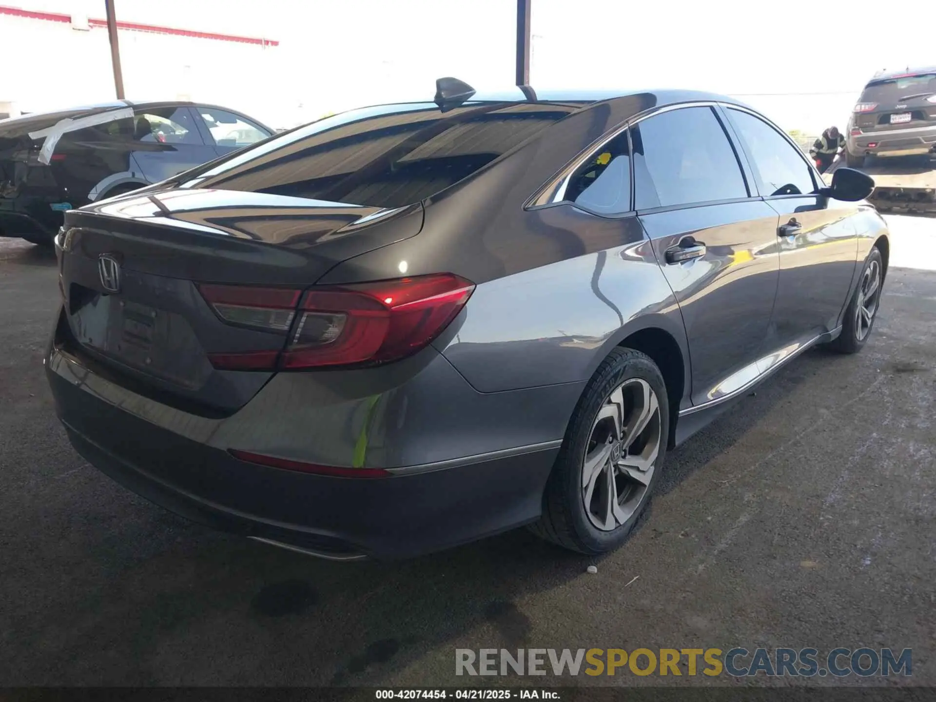 4 Photograph of a damaged car 1HGCV1F52KA038318 HONDA ACCORD 2019