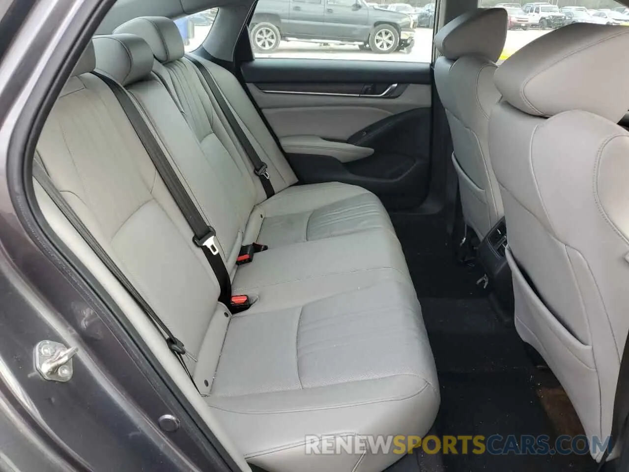 11 Photograph of a damaged car 1HGCV1F53KA018806 HONDA ACCORD 2019