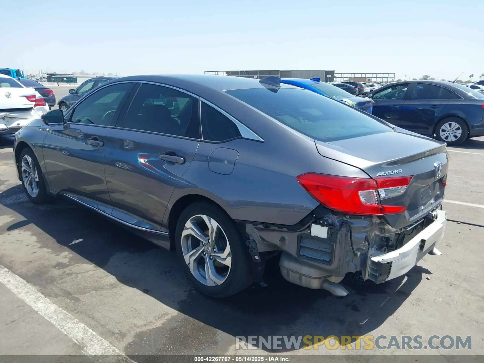 3 Фотография поврежденного автомобиля 1HGCV1F55KA041410 HONDA ACCORD 2019