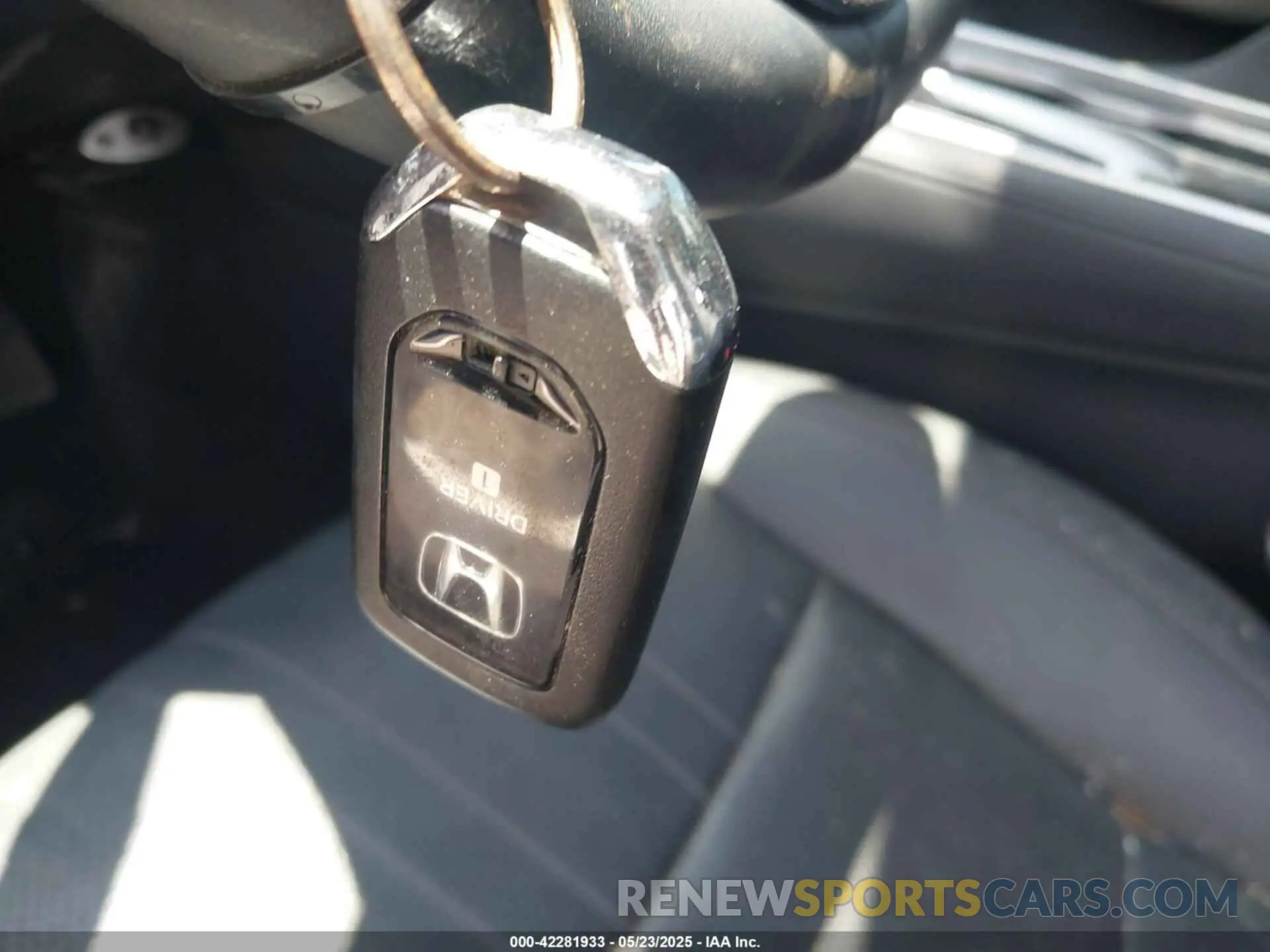 11 Photograph of a damaged car 1HGCV1F57KA075025 HONDA ACCORD 2019
