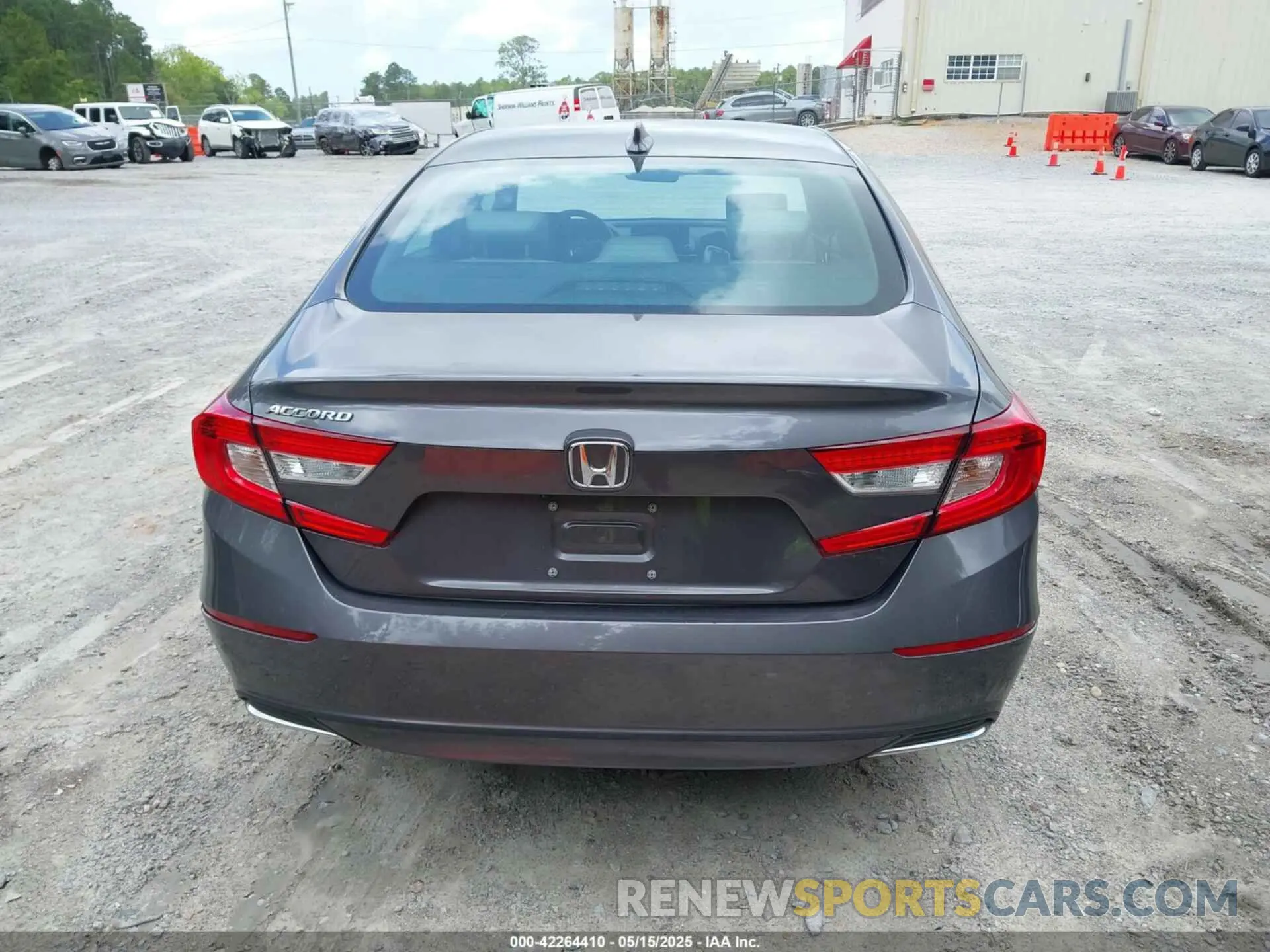 17 Photograph of a damaged car 1HGCV1F57KA075820 HONDA ACCORD 2019