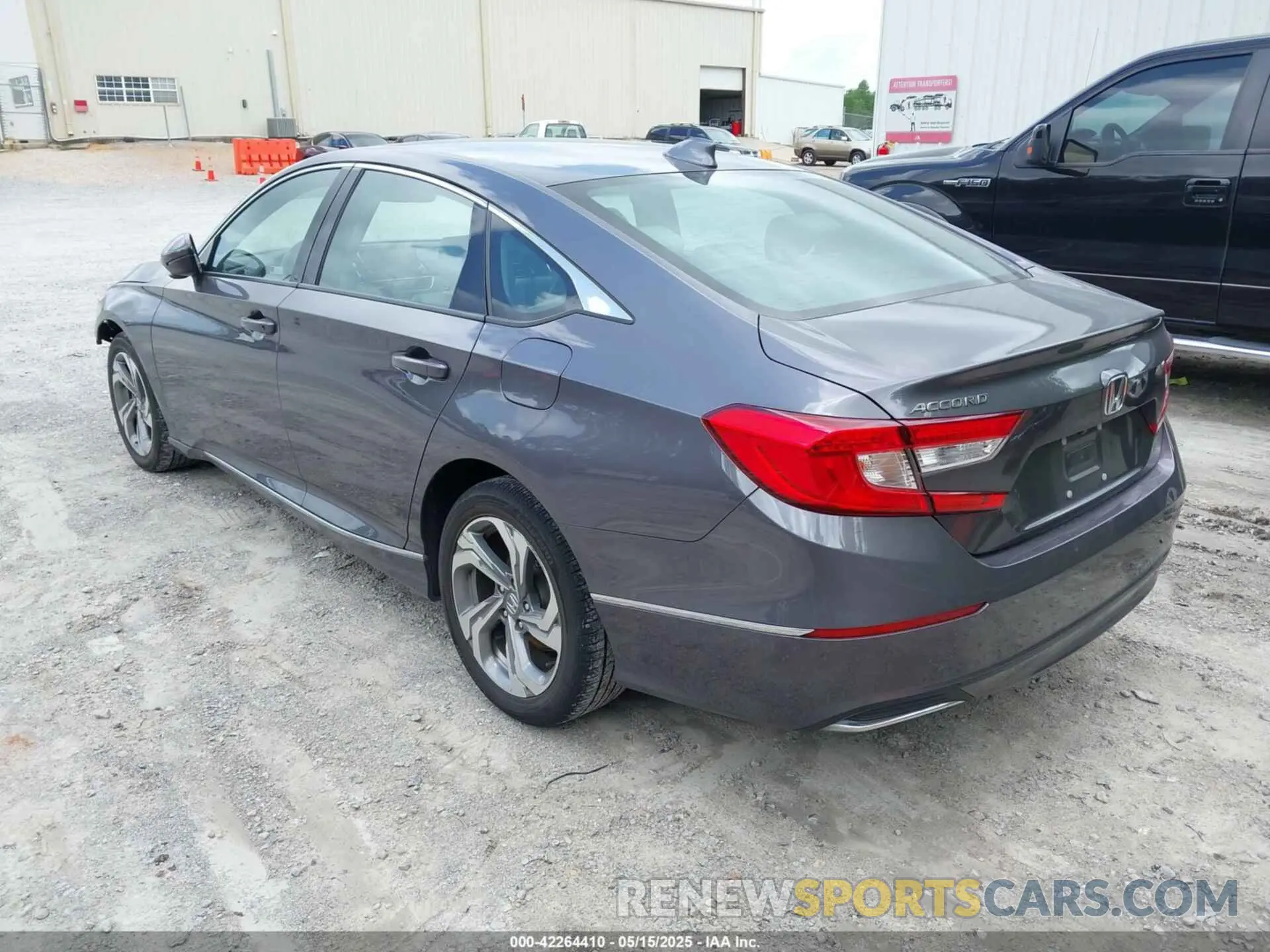 3 Photograph of a damaged car 1HGCV1F57KA075820 HONDA ACCORD 2019