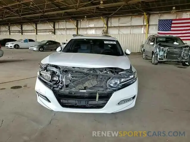 10 Photograph of a damaged car 1HGCV1F58KA040302 HONDA ACCORD 2019