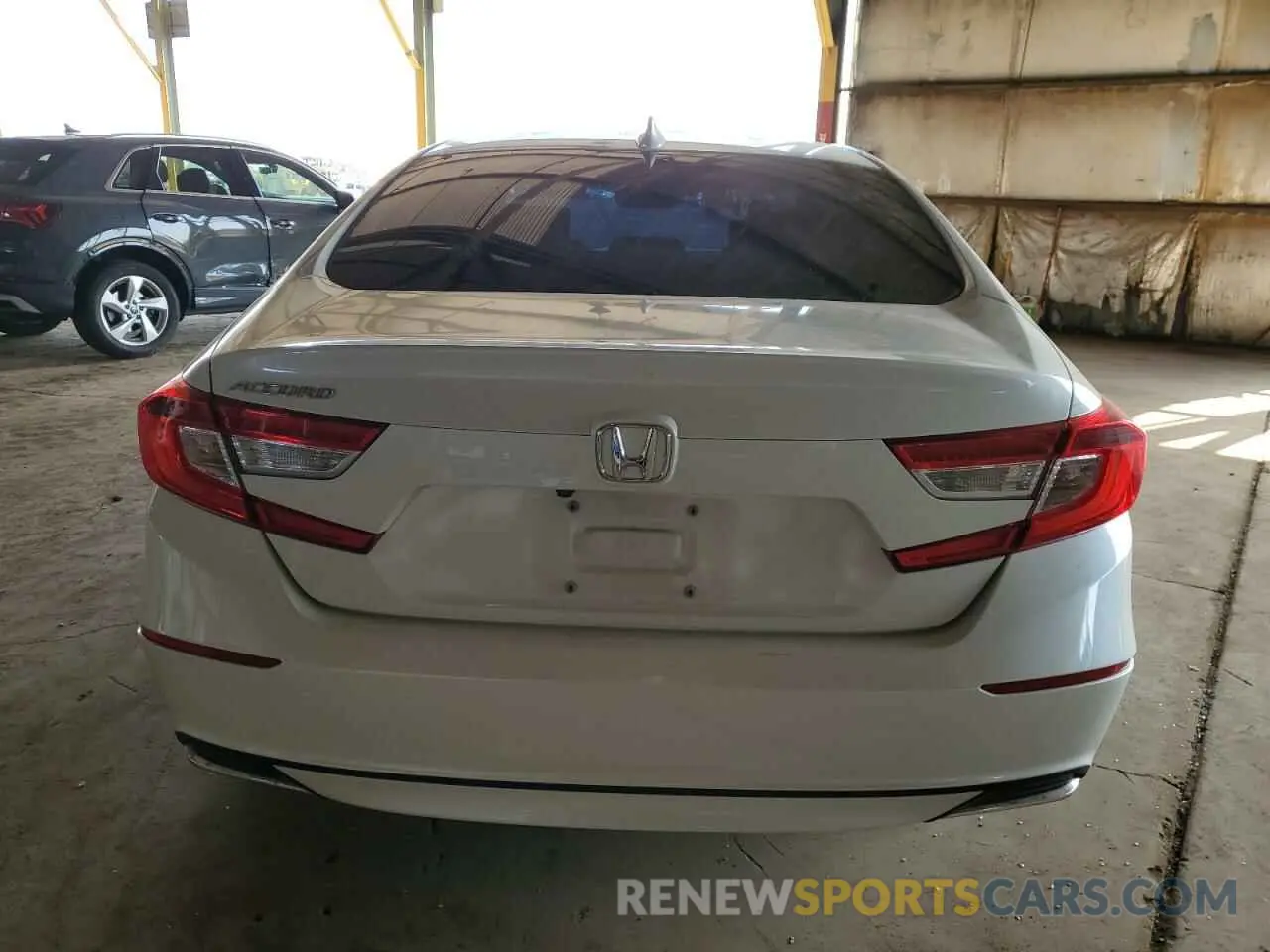 6 Photograph of a damaged car 1HGCV1F58KA040302 HONDA ACCORD 2019