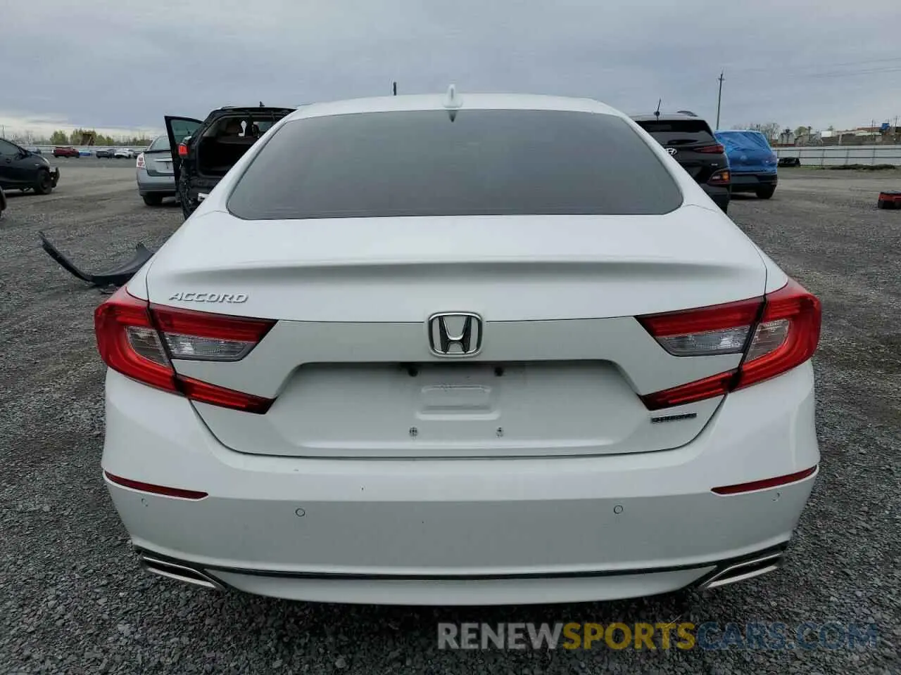 6 Photograph of a damaged car 1HGCV1F99KA800868 HONDA ACCORD 2019