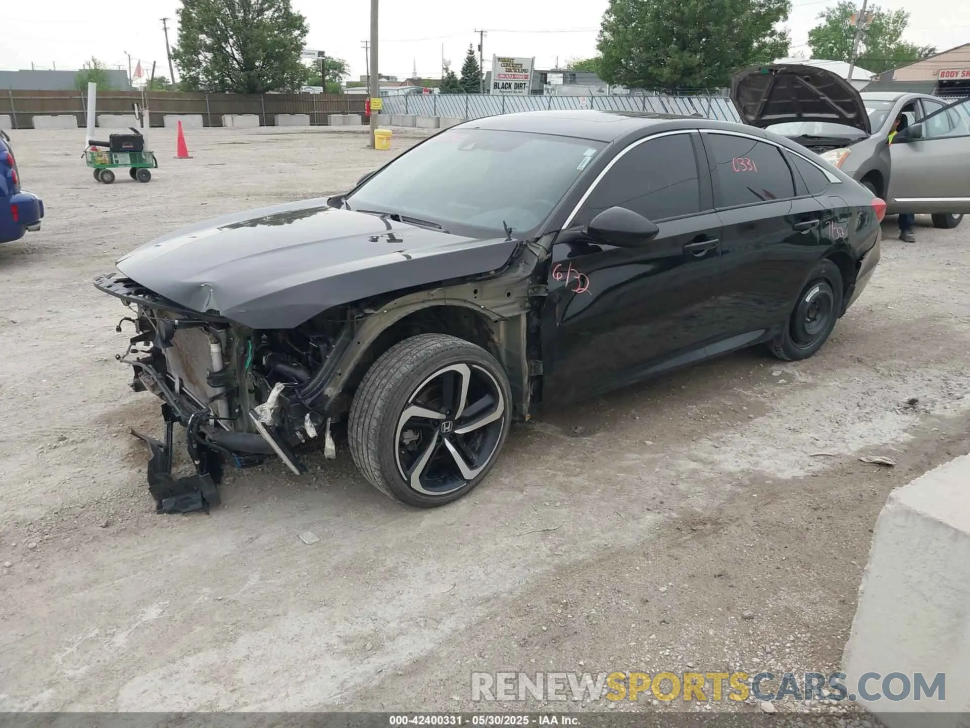 2 Photograph of a damaged car 1HGCV2F32KA004612 HONDA ACCORD 2019