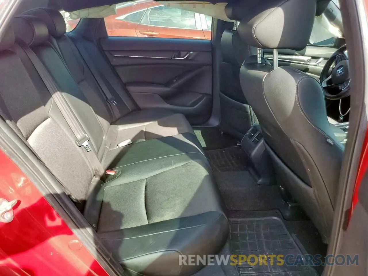 10 Photograph of a damaged car 1HGCV2F33KA010208 HONDA ACCORD 2019
